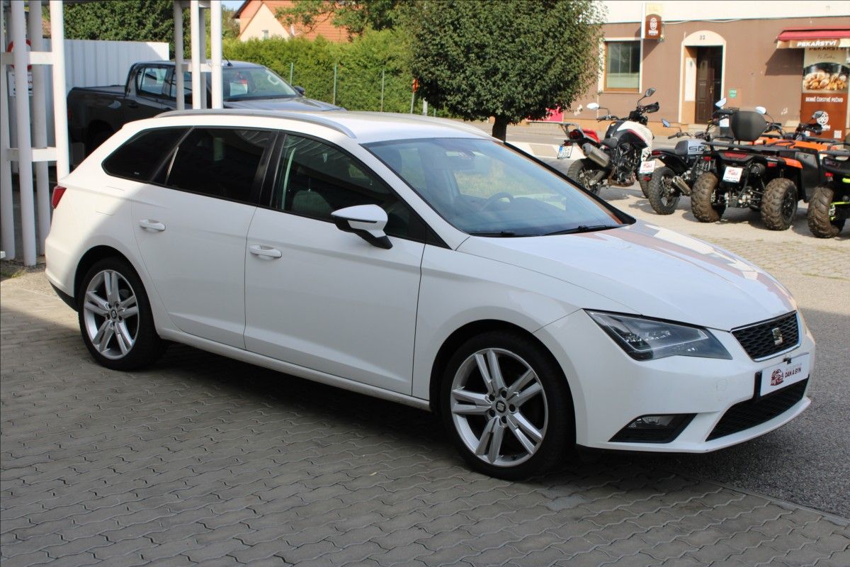 Seat Leon, 1,4 TGi Style LED CZ původ - fotka 2