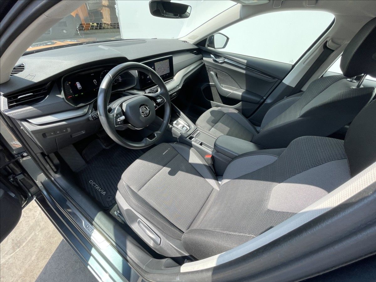 Škoda Octavia, 1,4 TSI DSG Combi Ambition  iV - fotka 5