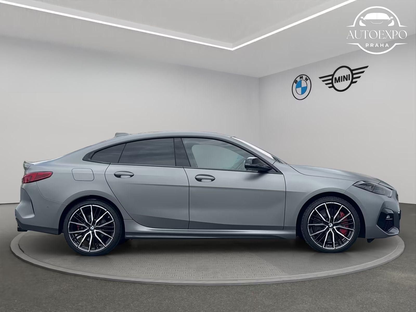 BMW Řada 2, 220i Gran Coupé M SPORTPAKET - fotka 4