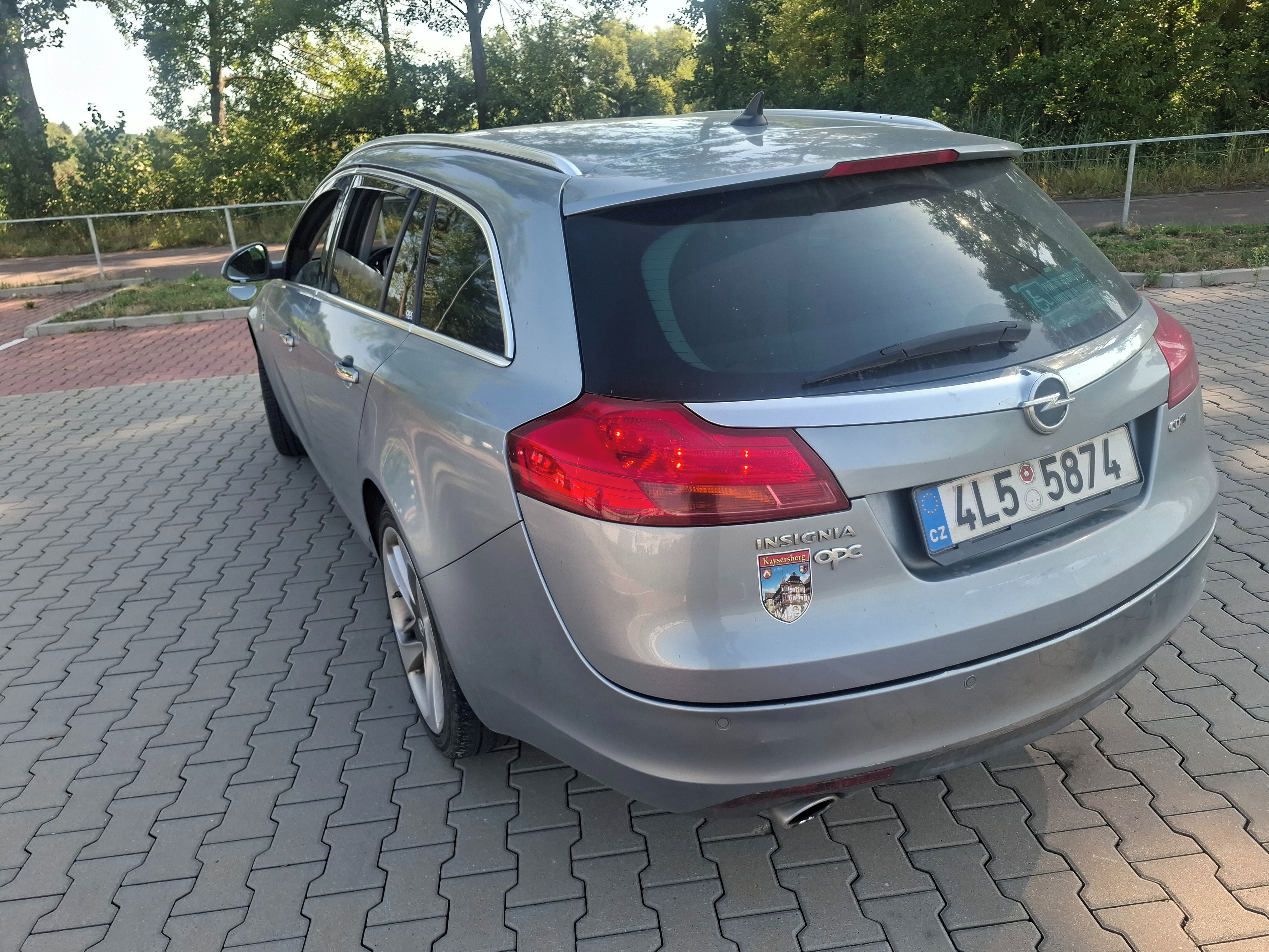 Opel Insignia, 2.0 CDTI Cosmo Sport Tourer - fotka 5