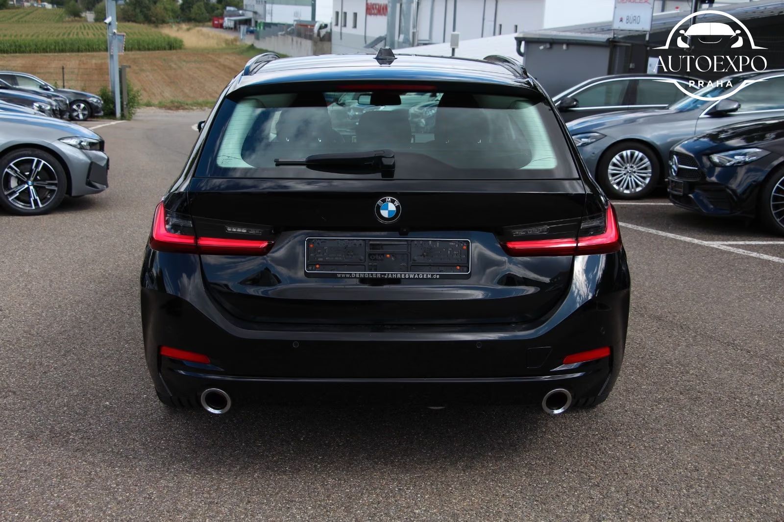 BMW Řada 3, 320d xDrive Touring*TAŽNÉ - fotka 5