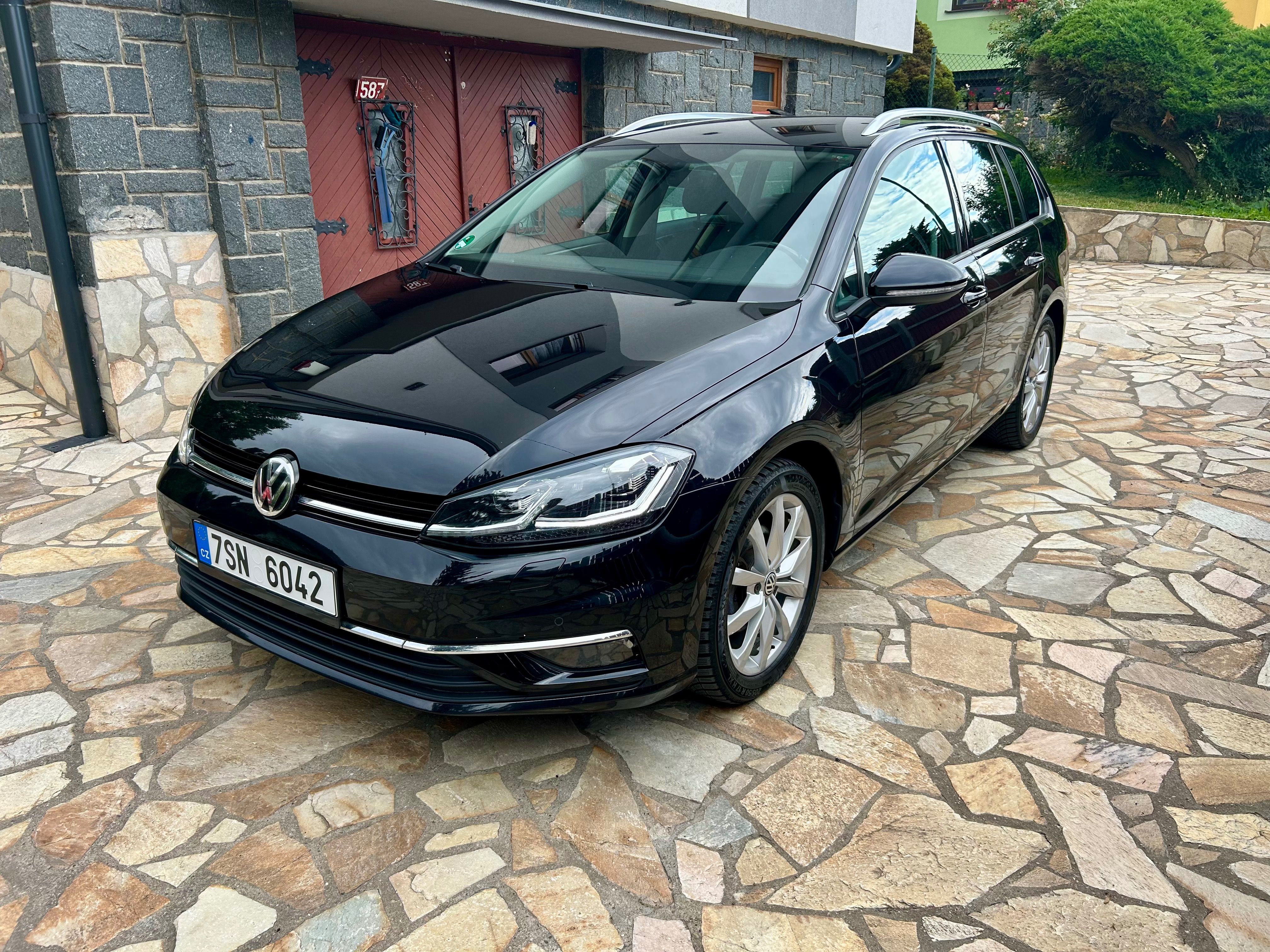 Volkswagen Golf, 1.6 TDI 85KW DSG HIGHLINE LED