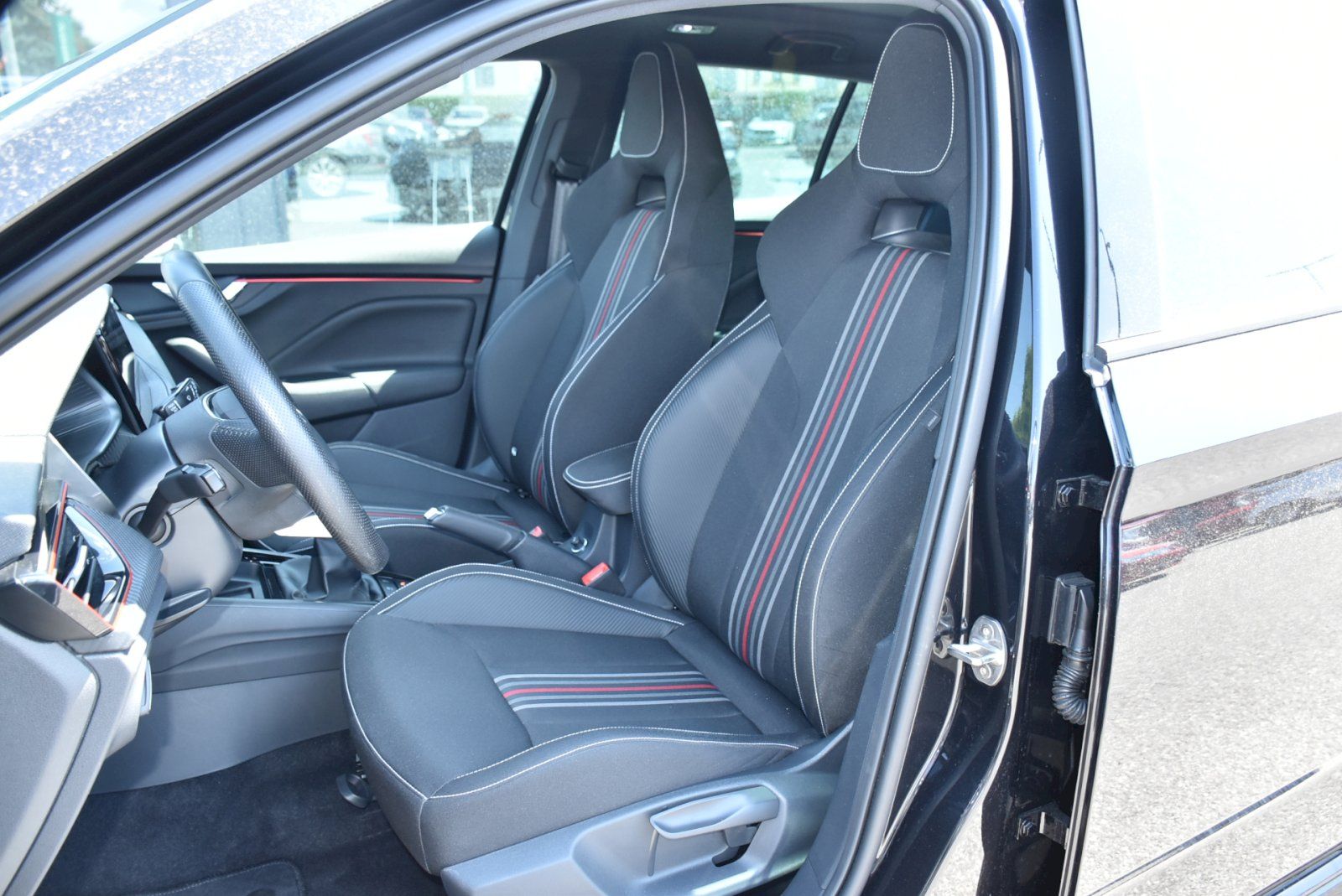 Škoda Scala, Monte Carlo 1.0 TSI 85kW - fotka 4