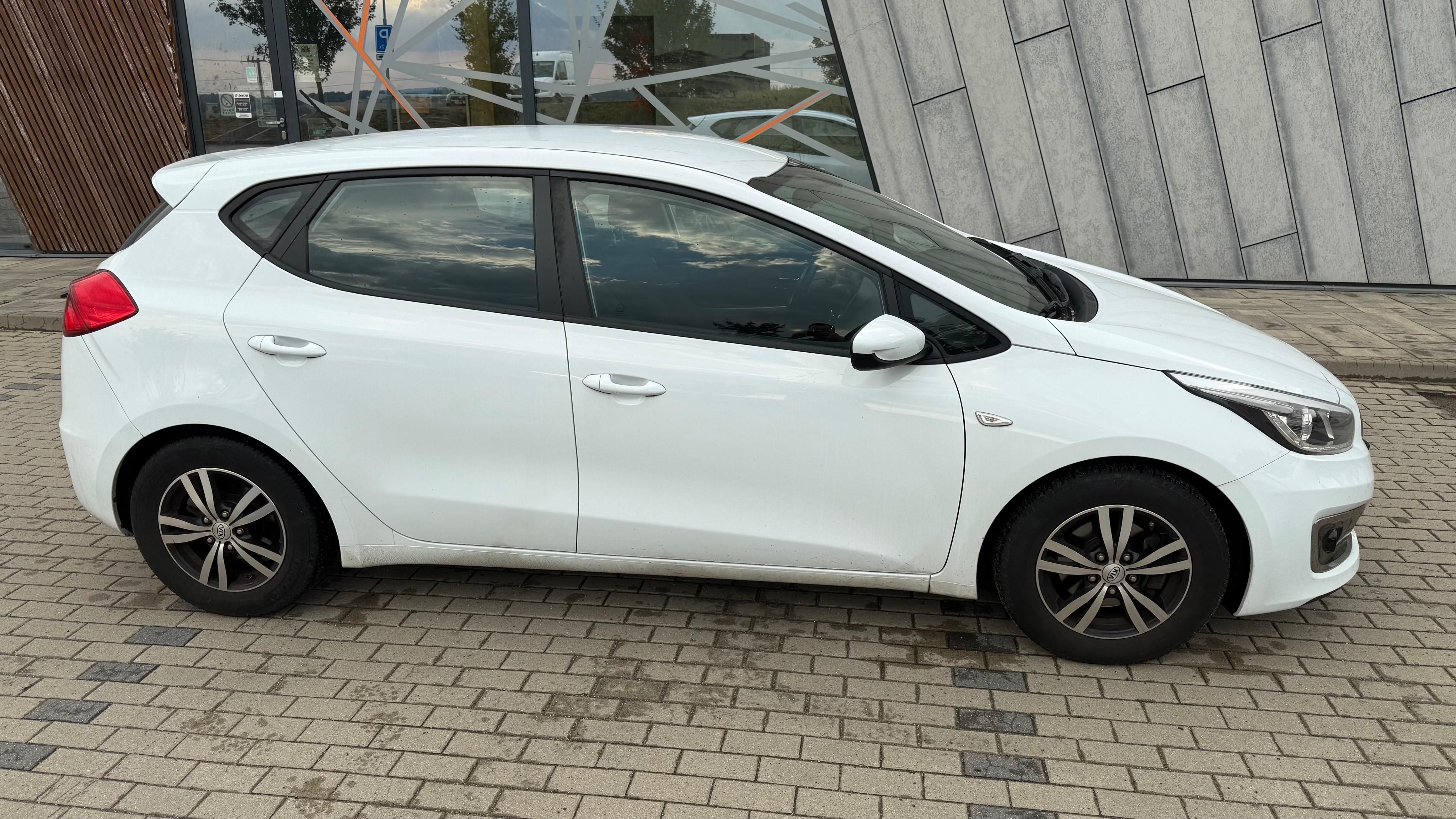 Kia Cee´d, Kia Ceed 1,4 73kW 2018 - fotka 3