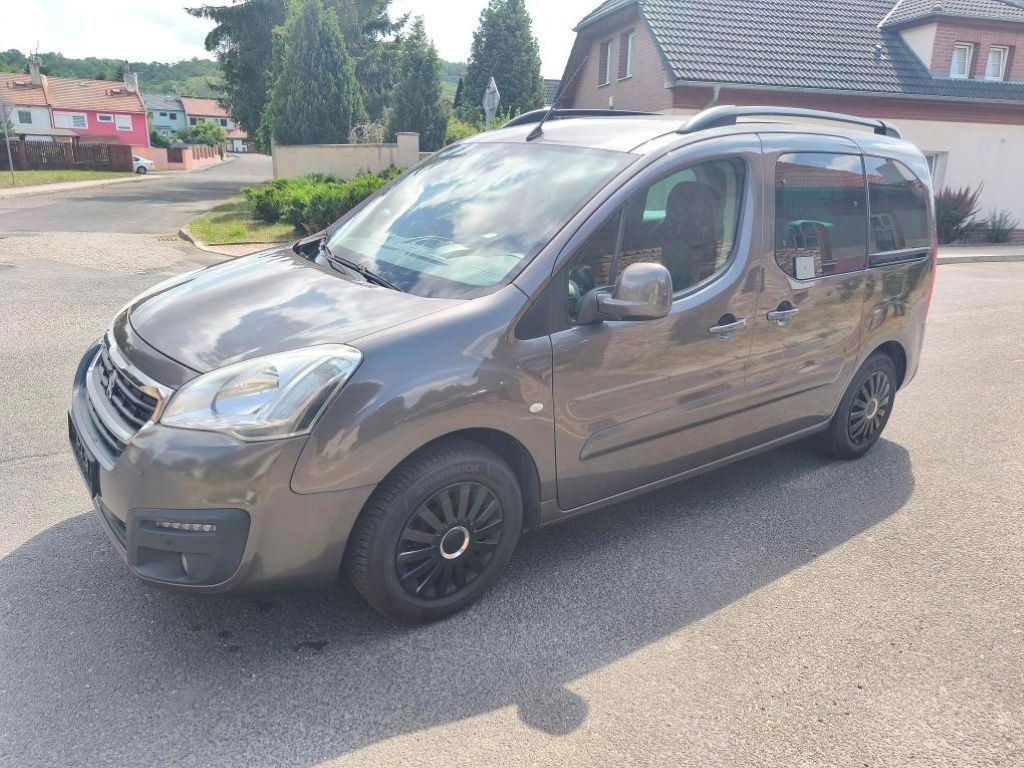 Peugeot Partner, 1,6 KLIMATRONIC+CZ+ZÁRUKA KM - fotka 5