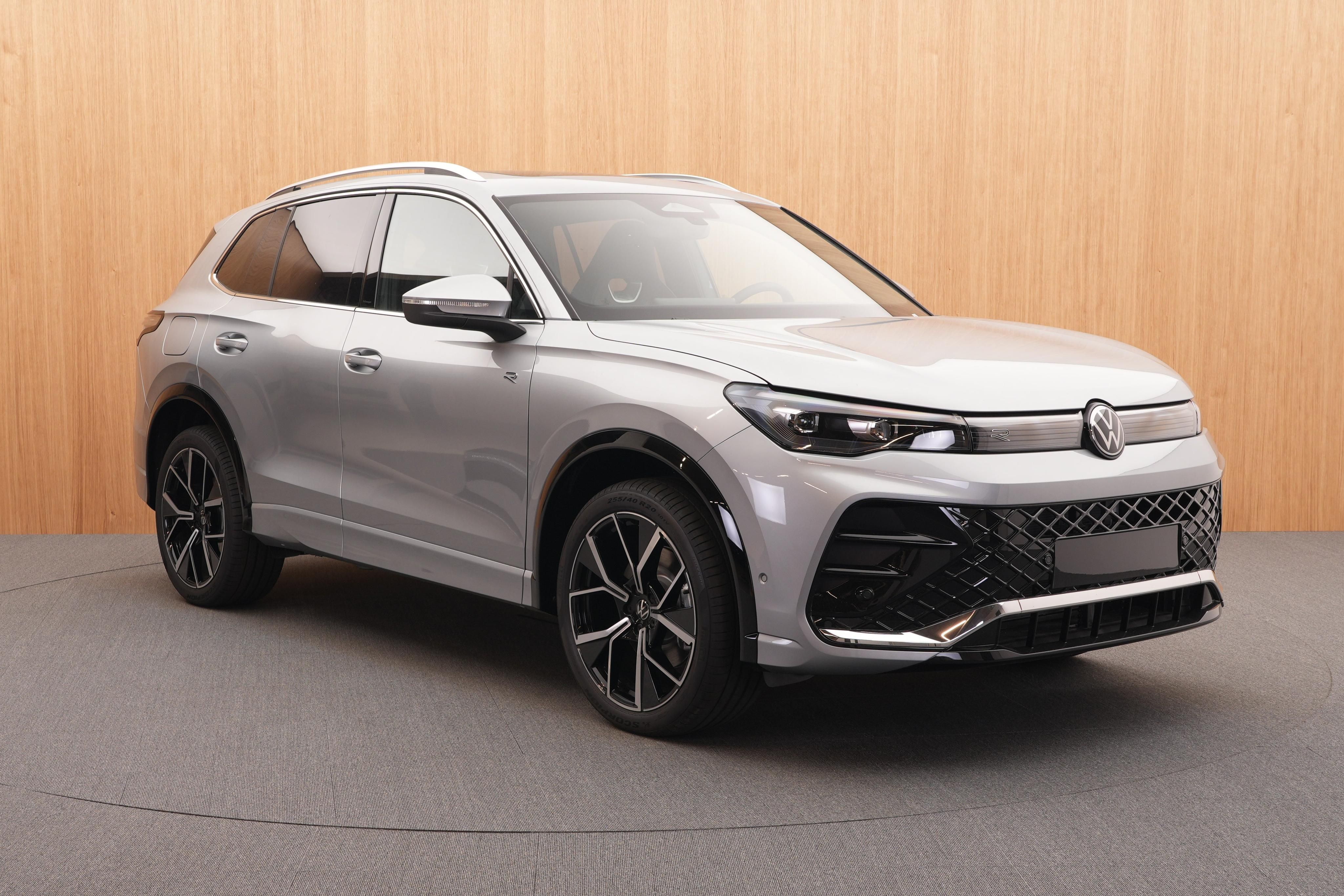 Volkswagen Tiguan, R-Line People Hybrid DSG - fotka 6