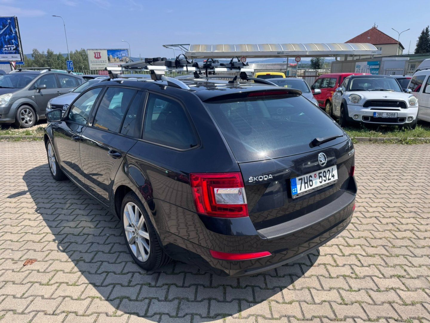 Škoda Octavia, 1,4 TSI 110 KW SERVIS STK - fotka 4
