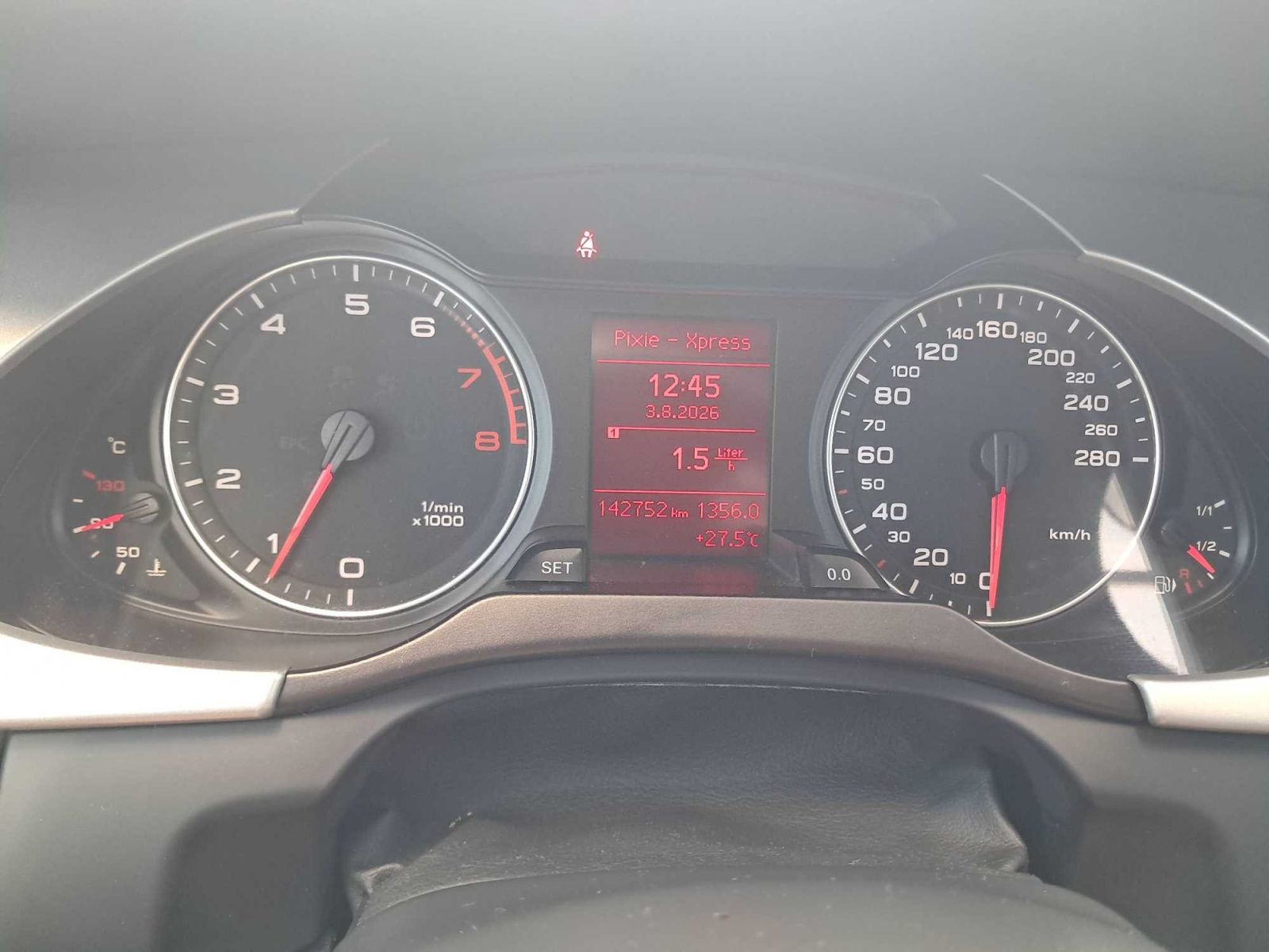Audi A4, 1.8 TFSI, Serv.kniha, Navi - fotka 3