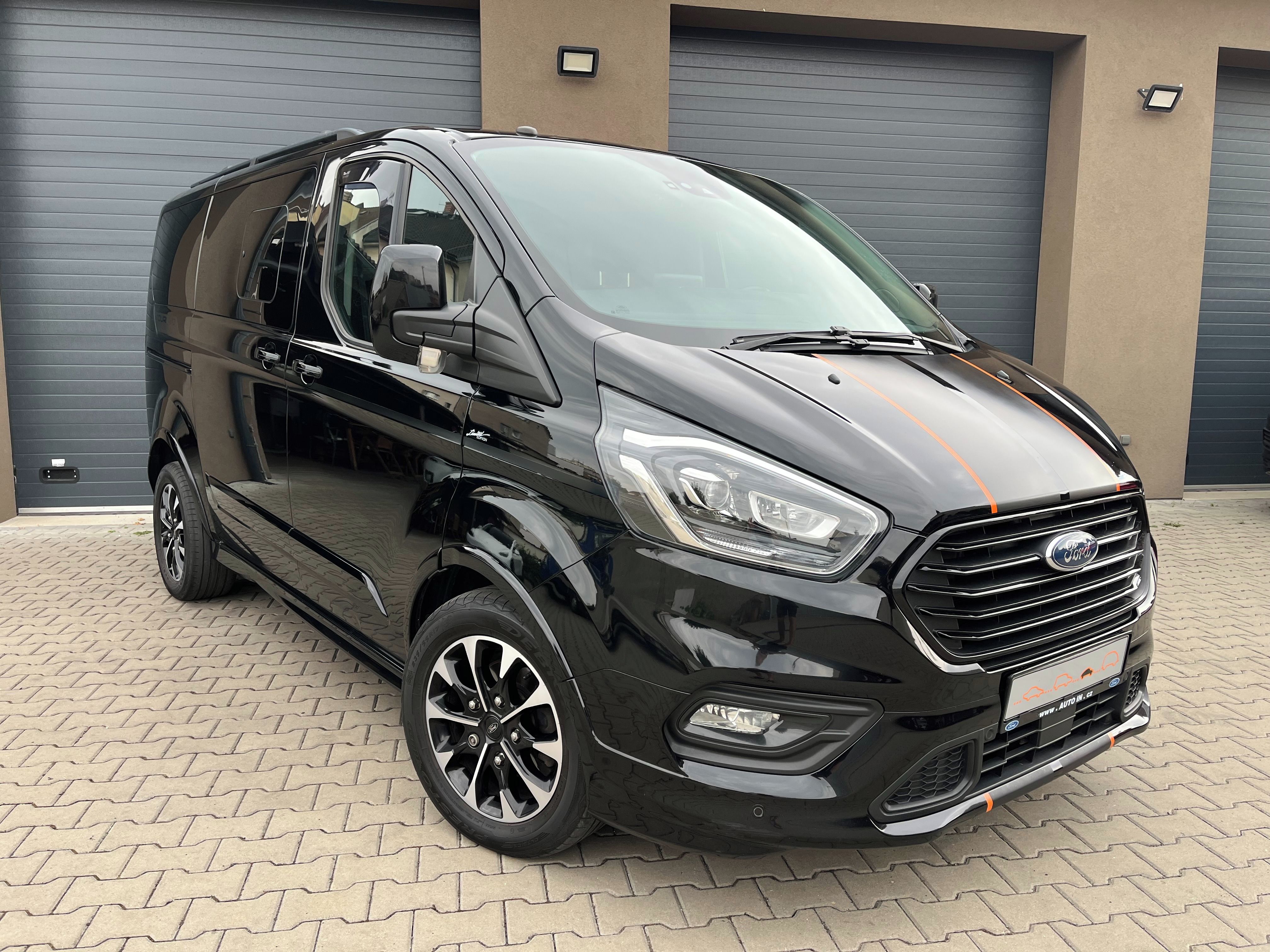 Ford Tourneo Custom, 2.0TDCi 125Kw,AT,Sport L1, DPH