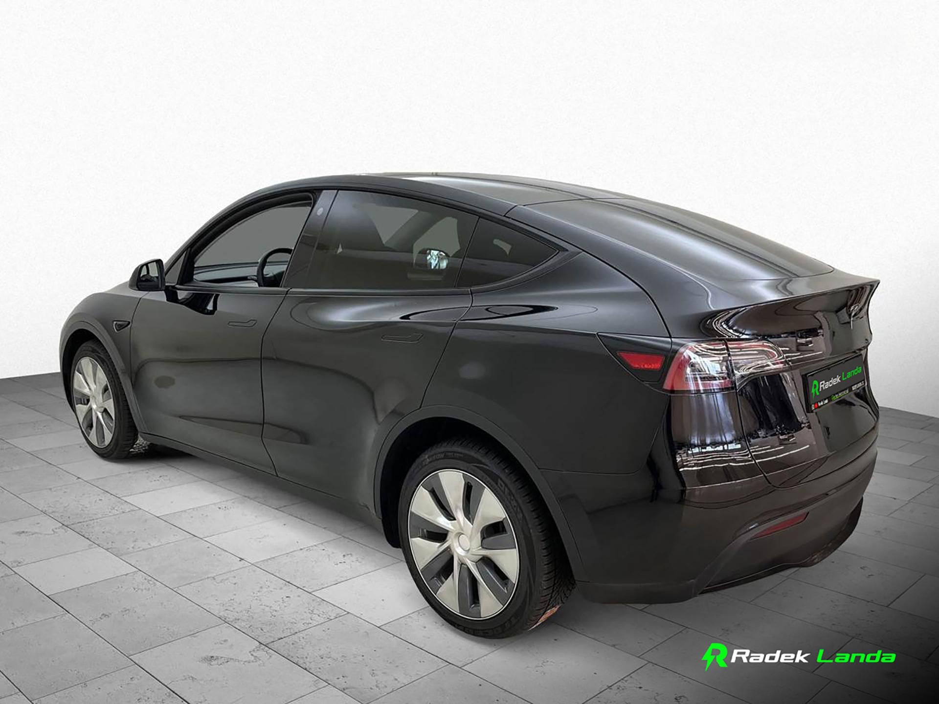 Tesla Model Y, Long Range AWD Berlín - fotka 4
