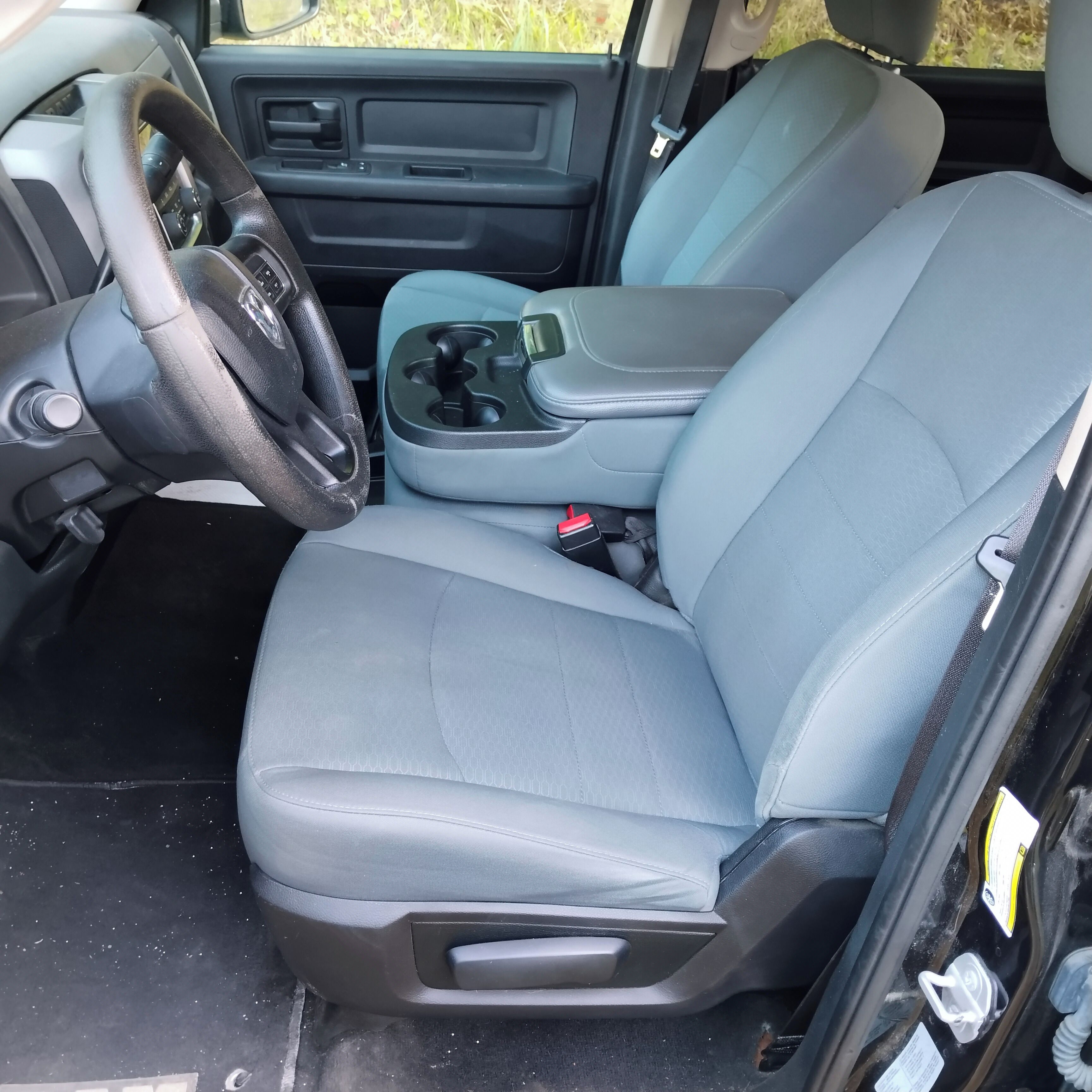 Dodge Ram 1500, 5.7 HEMI, 6 SEDADEL, 4X4 - fotka 5