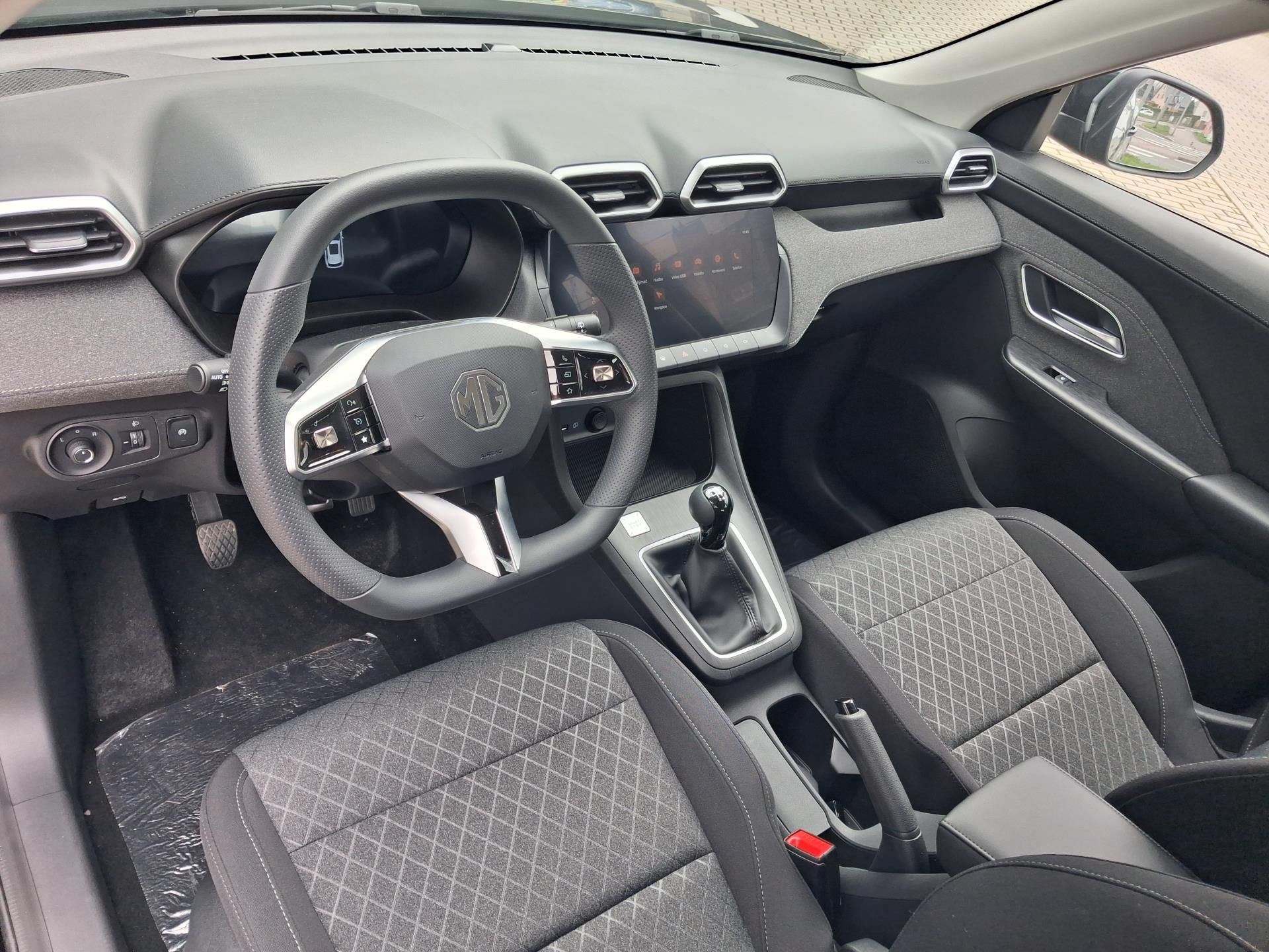 MG ZS, EXCITE 1.5 85kW 5MT 4x2 - fotka 3