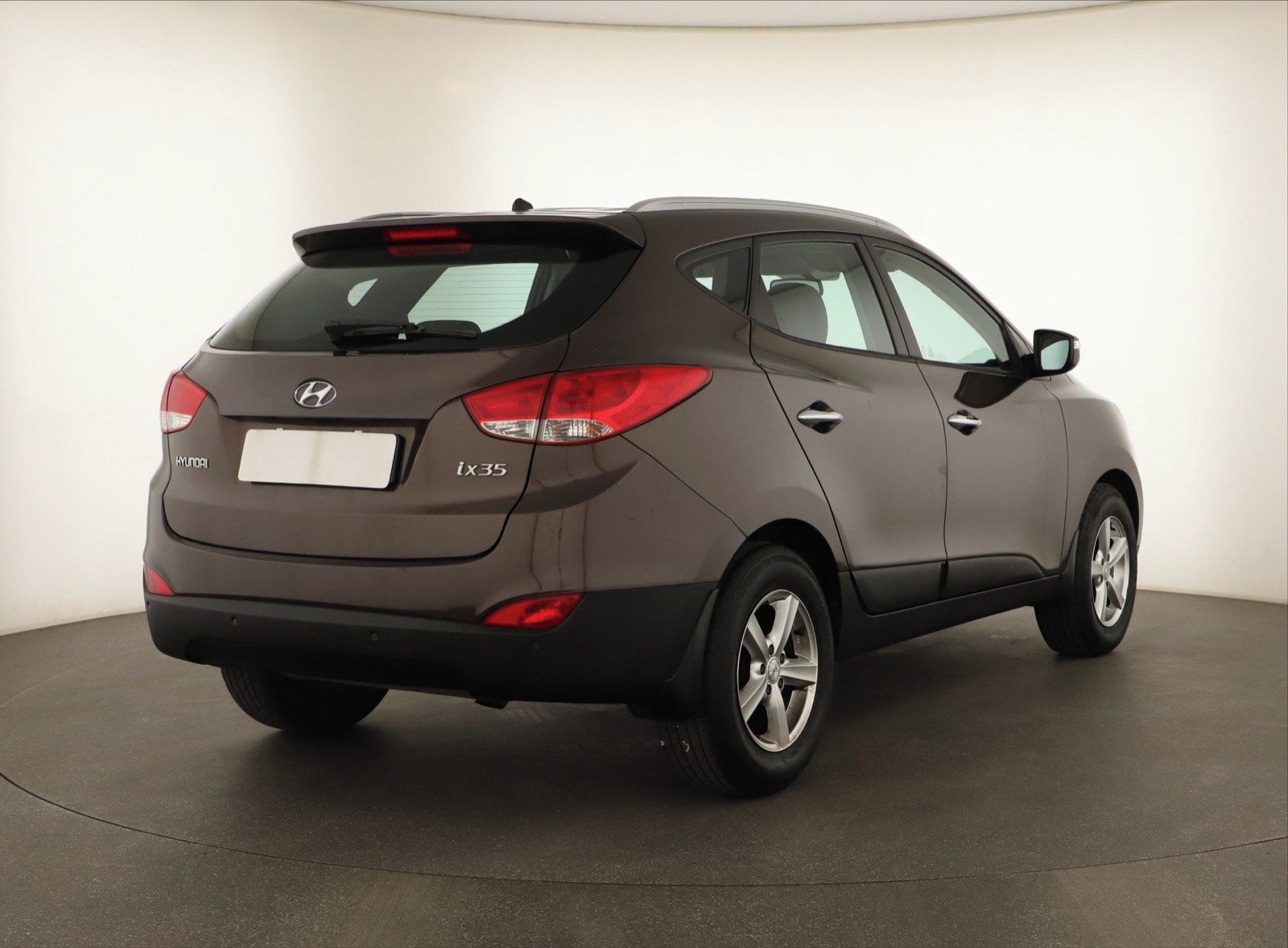 Hyundai ix35, 1.6 GDI, Kožené sedačky - fotka 5