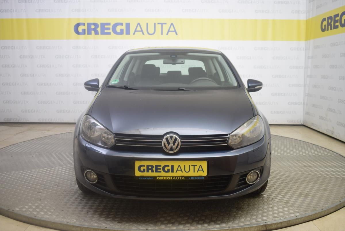Volkswagen Golf, 1,4 i 1.MAJITEL,SERVISOVÁNO