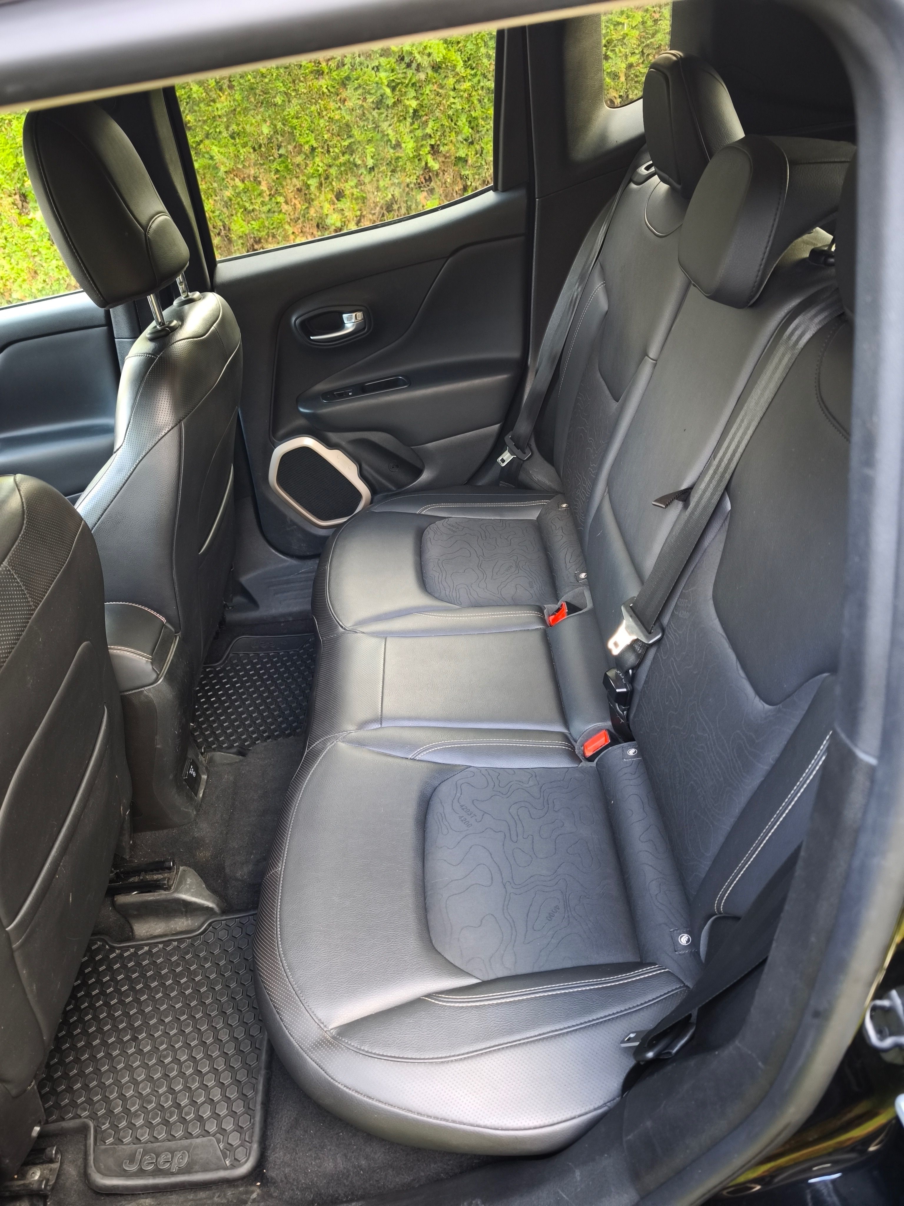 Jeep Renegade, JEEP Renegade DesertHawk - fotka 5