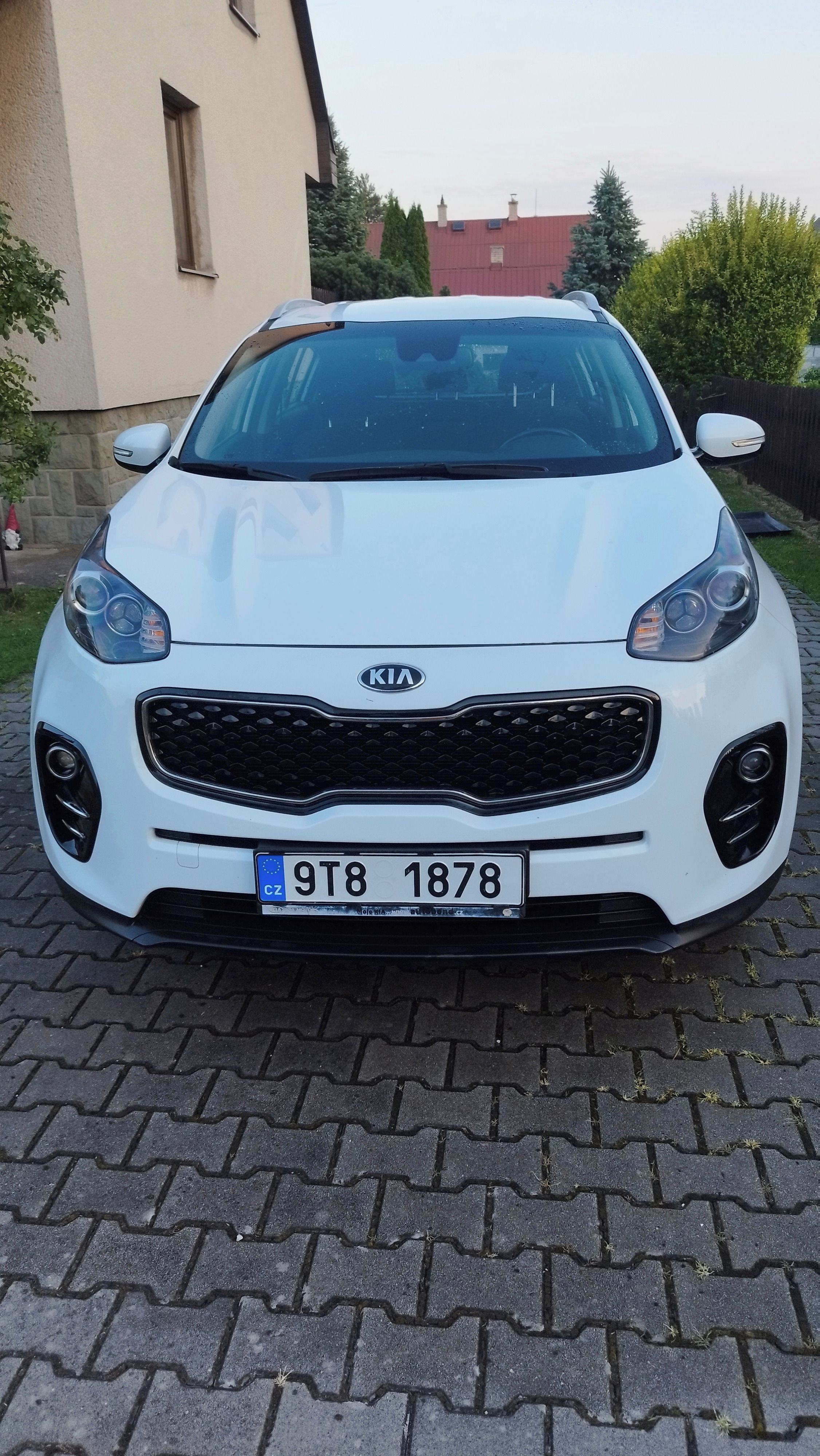 Kia Sportage, 1,6 GDI, exclusive - fotka 2
