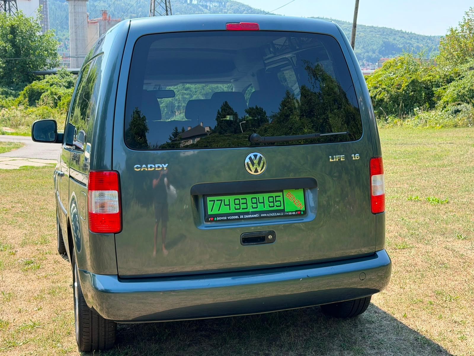 Volkswagen Caddy, LIFE 1,6 MPI - 75 KW - fotka 5