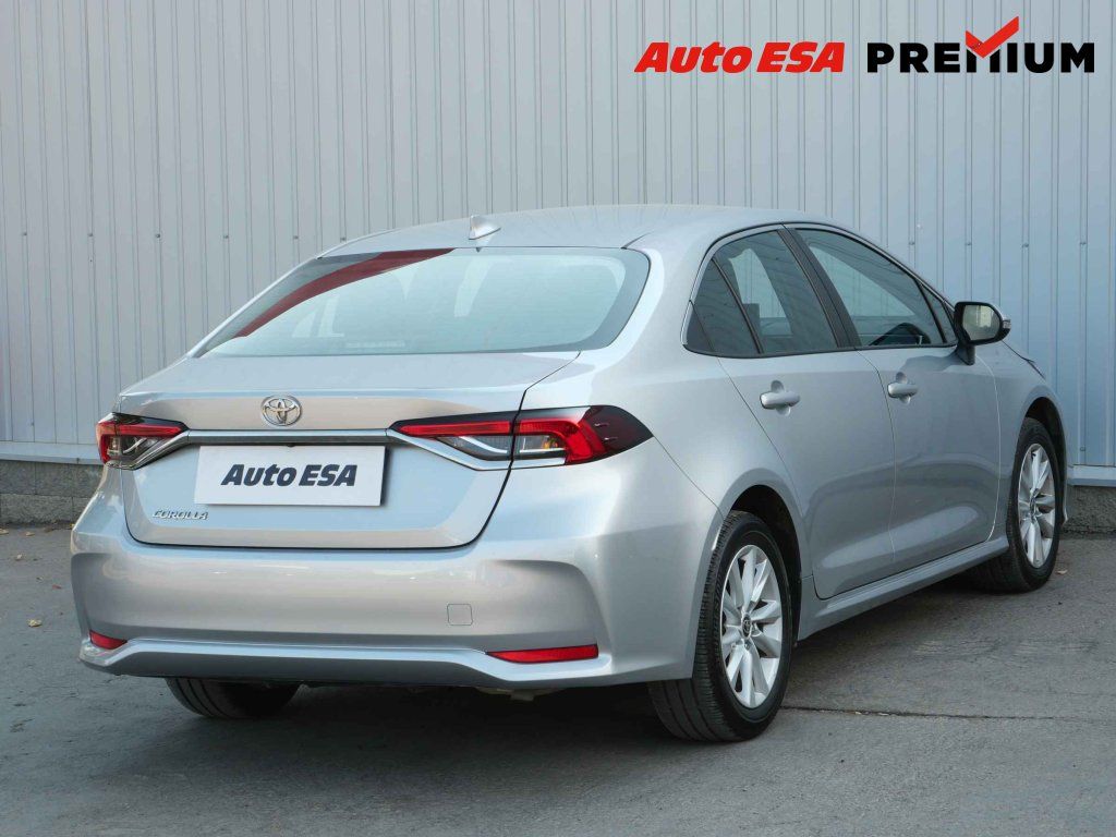 Toyota Corolla, 1.5 VVT-i - fotka 4