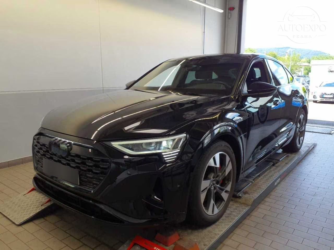 Audi Q8 e-tron, Q8 Sportback e-tron 50 Advance