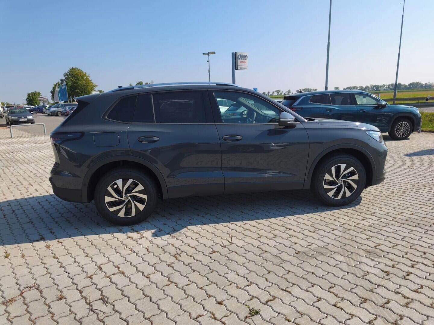 Volkswagen Tiguan, People 1,5 eTSI mHEV 96 kW - fotka 4
