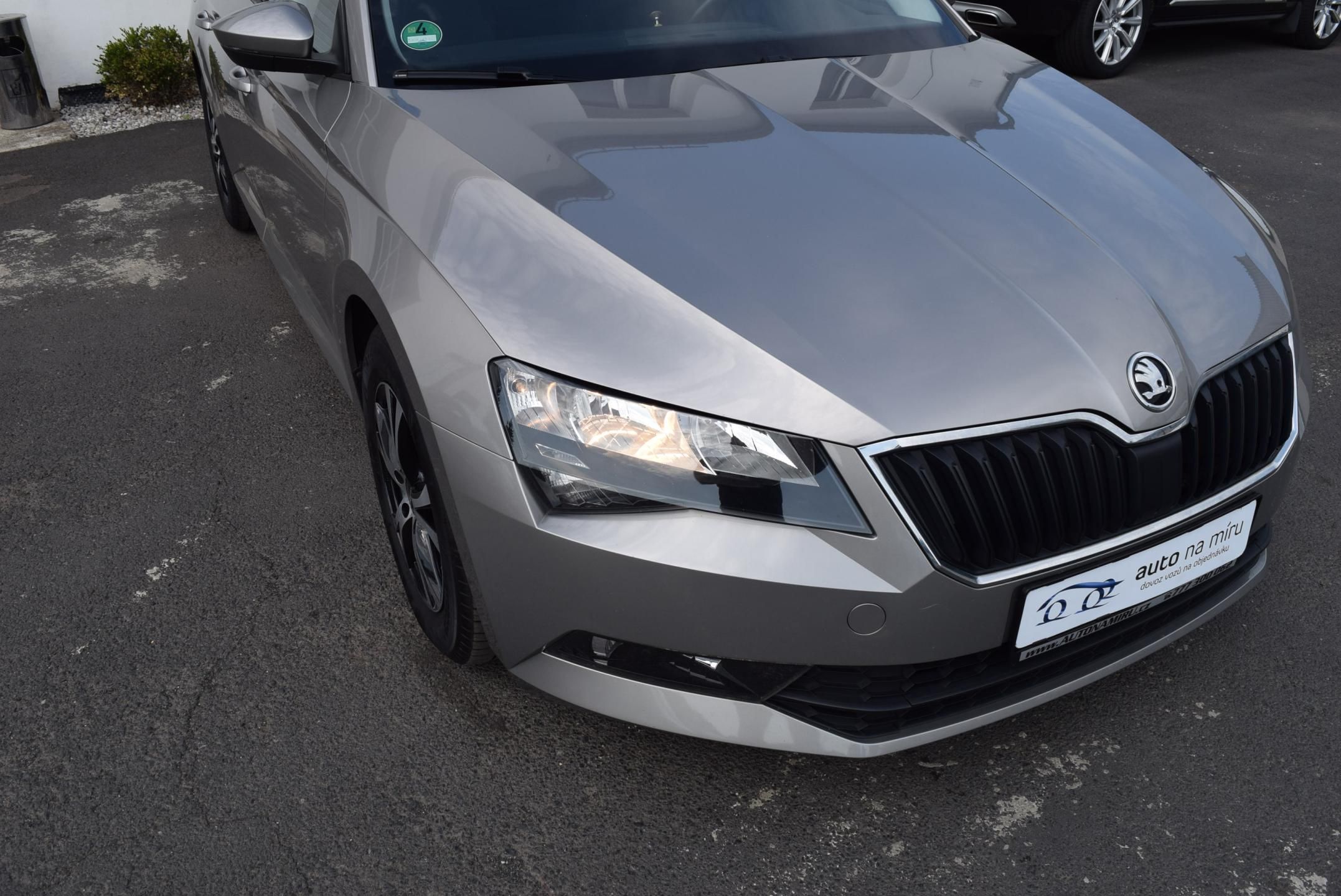 Škoda Superb, 1.4TSI 110kw AMBITION APP OPS - fotka 4