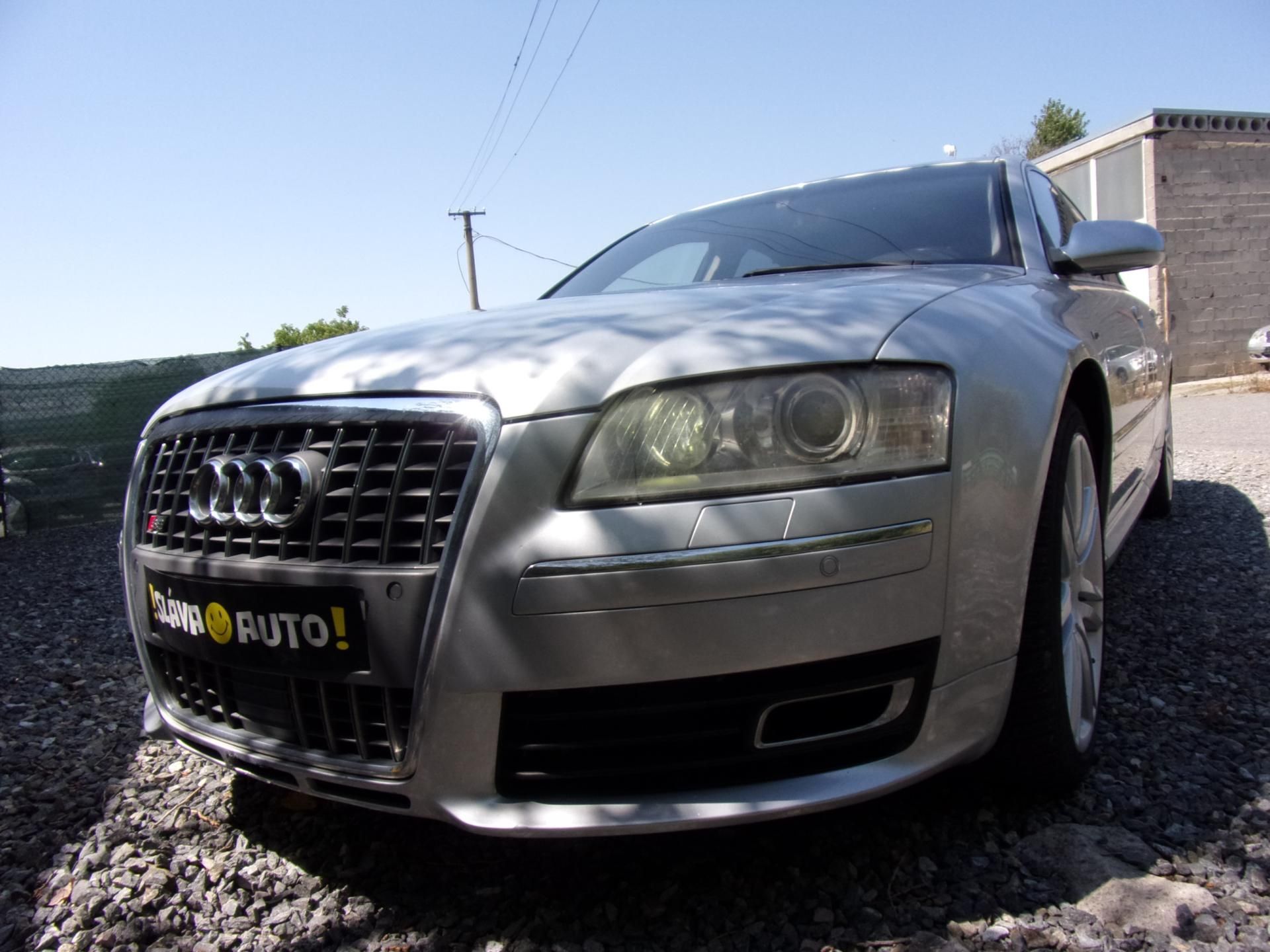 Audi S8, 5.2V10 331kW CERAMIC  212000KM