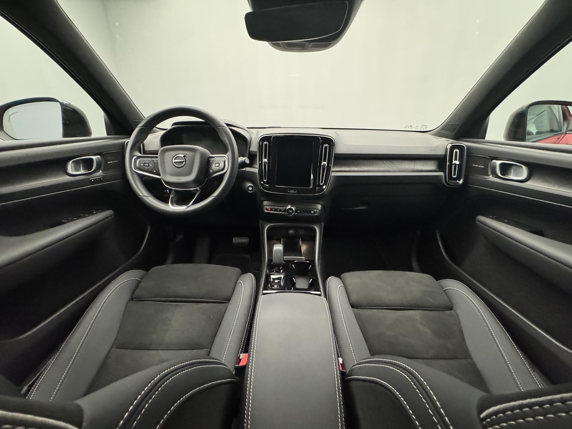 Volvo XC40, T5 RECHARGE CZ - fotka 2