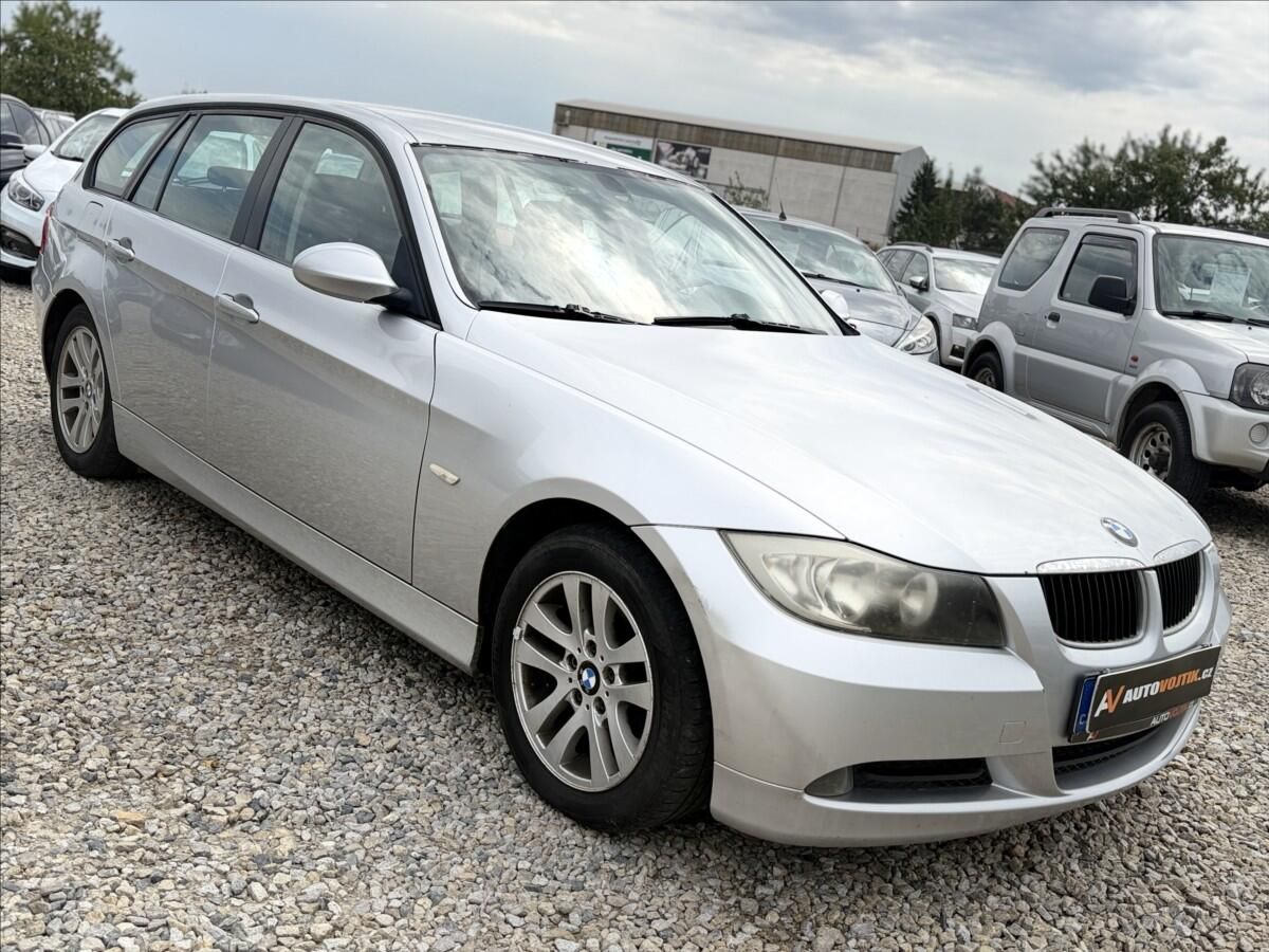 BMW Řada 3, 2,0 d 120kW NOVÁ STK - fotka 3