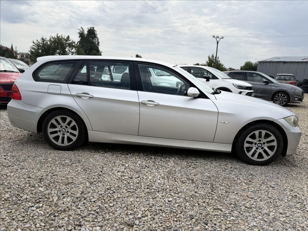BMW Řada 3, 2,0 d 120kW NOVÁ STK - fotka 4