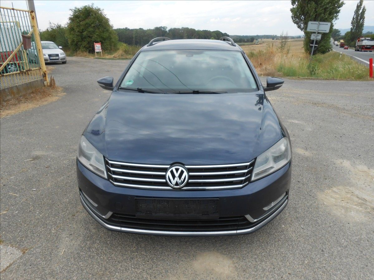 Volkswagen Passat, 2,0 TDI 103 kW  Historie - fotka 4