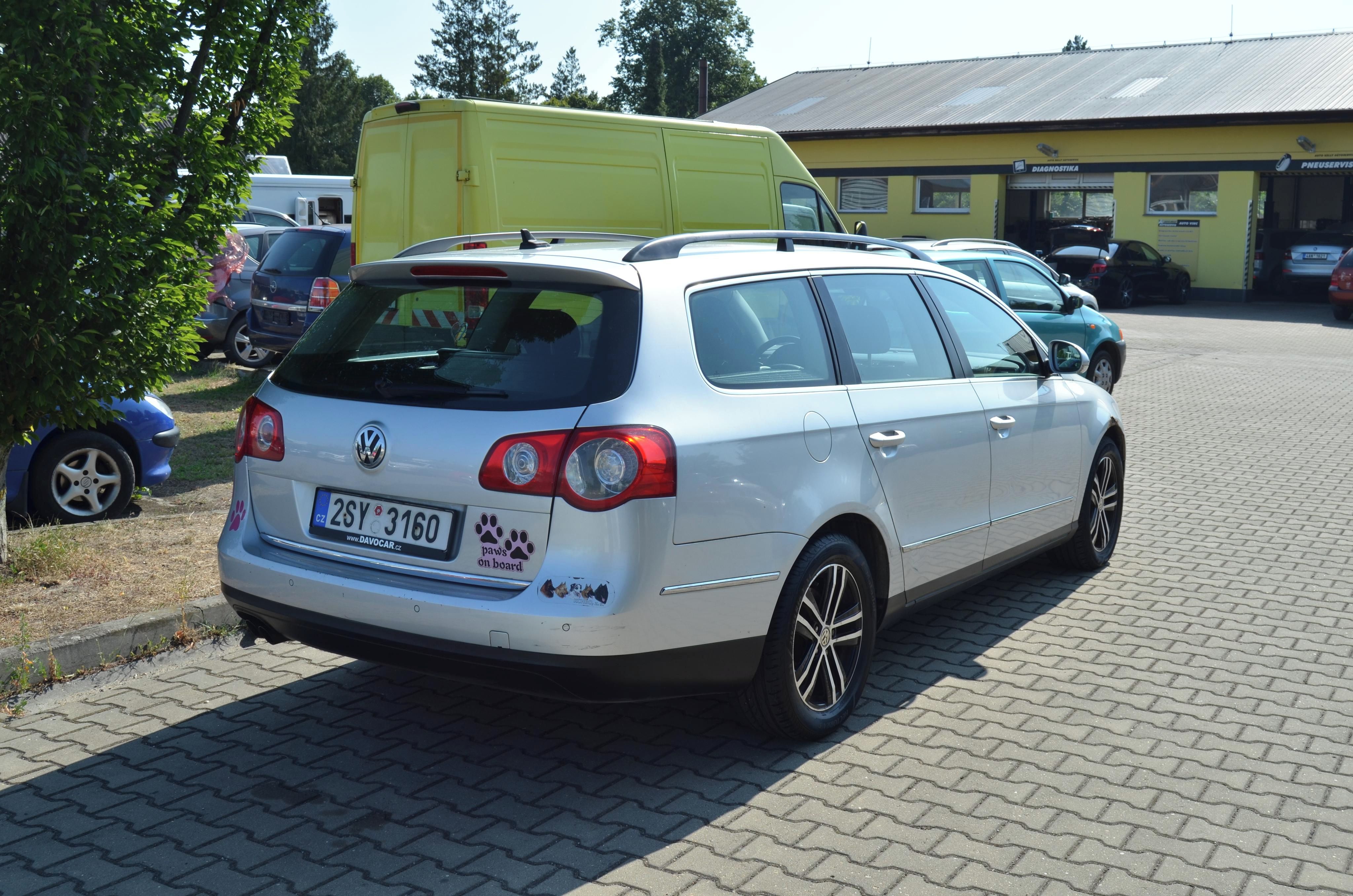 Volkswagen Passat, 2.0 TDi 103kW - fotka 4