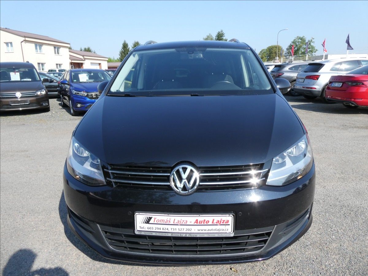 Volkswagen Sharan, 2,0 TDi DSG STYLE serviska - fotka 2
