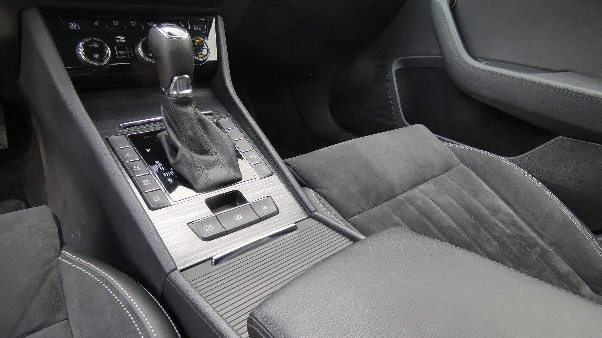 Škoda Superb, 1.4 TSI iV Style DSG - fotka 6