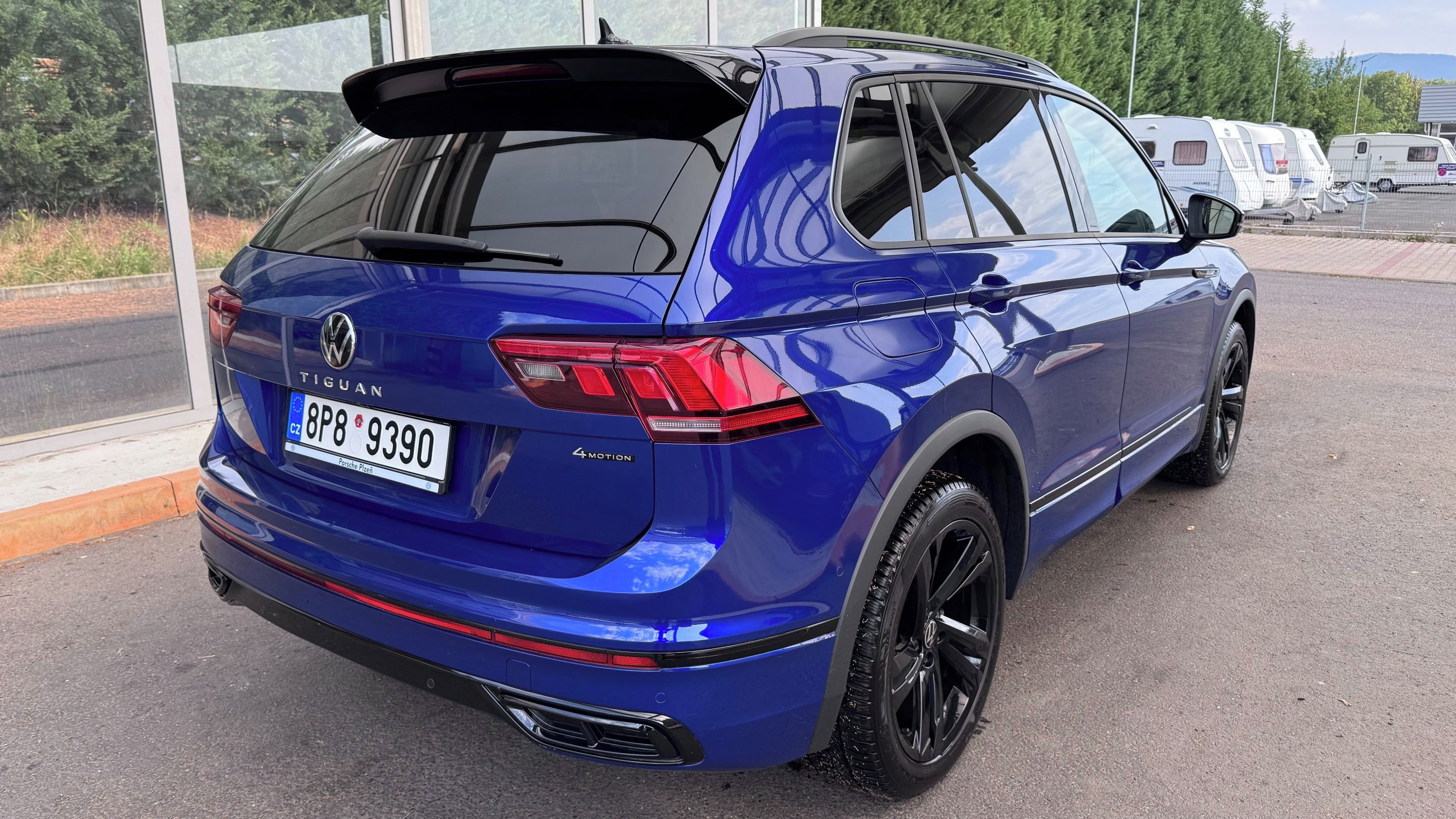 Volkswagen Tiguan, 2.0 TDi R-Line - fotka 4