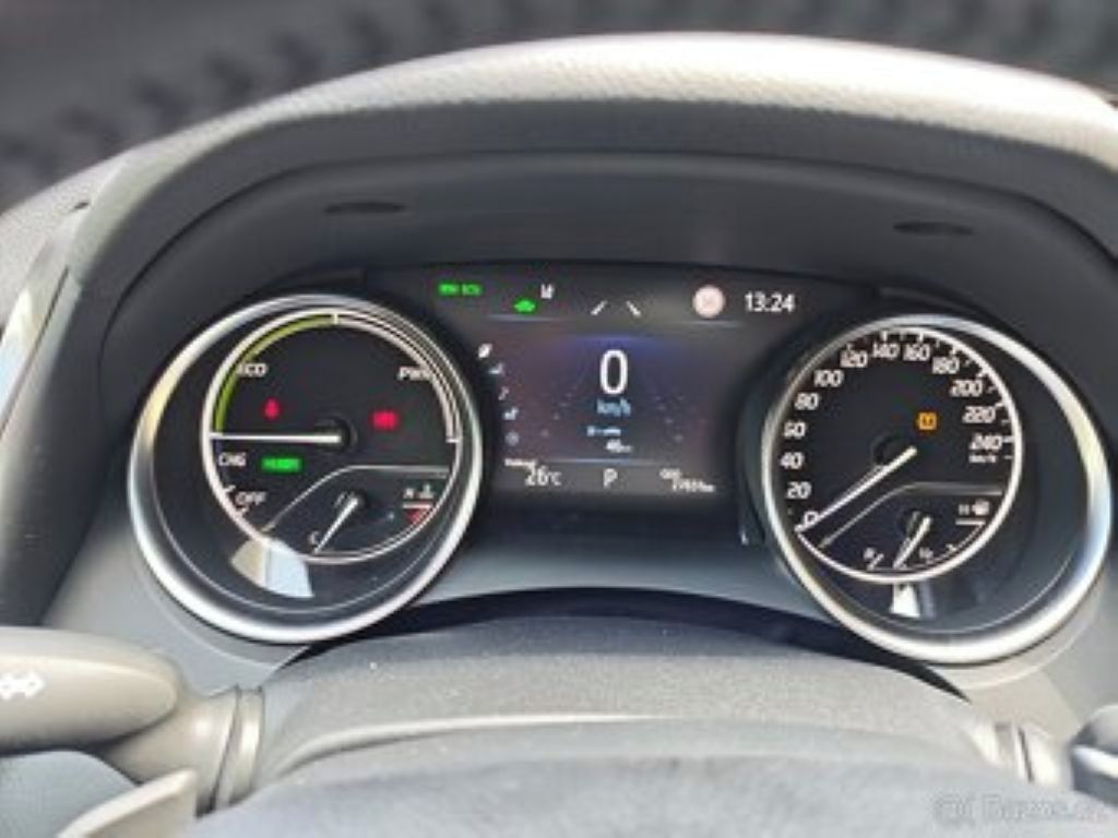 Toyota Camry, hybrid 2,5 - fotka 2