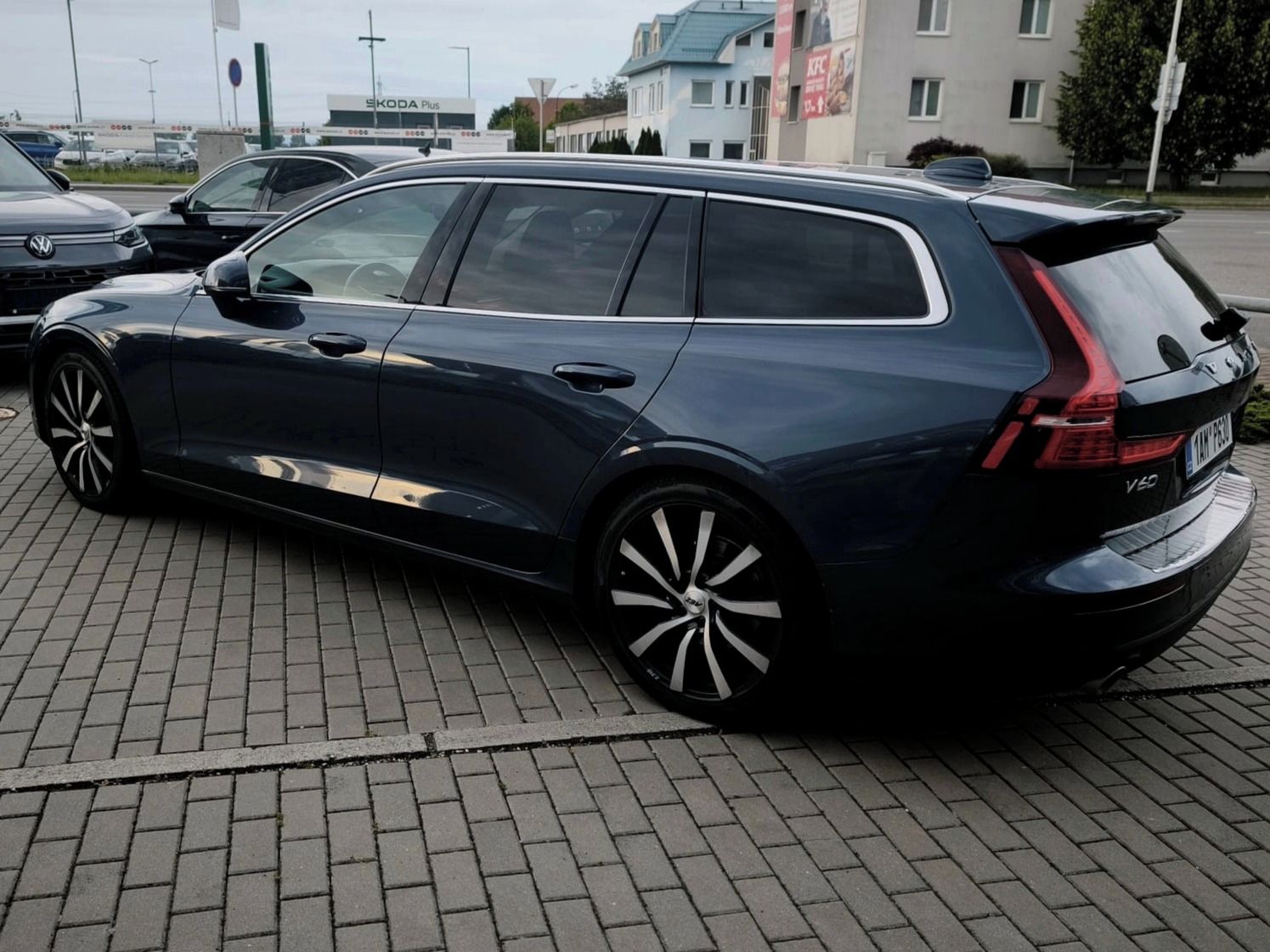 Volvo V60, D4|Polestar|Rozvody|Po 1.maj - fotka 3