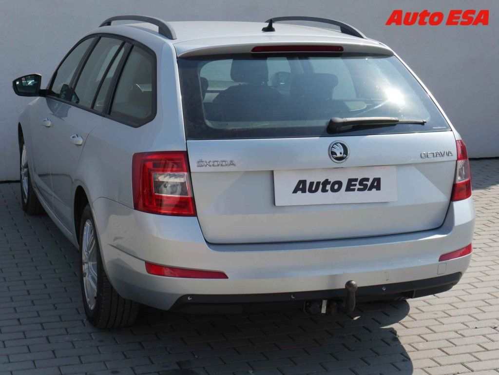 Škoda Octavia, 1.6 TDI - fotka 6