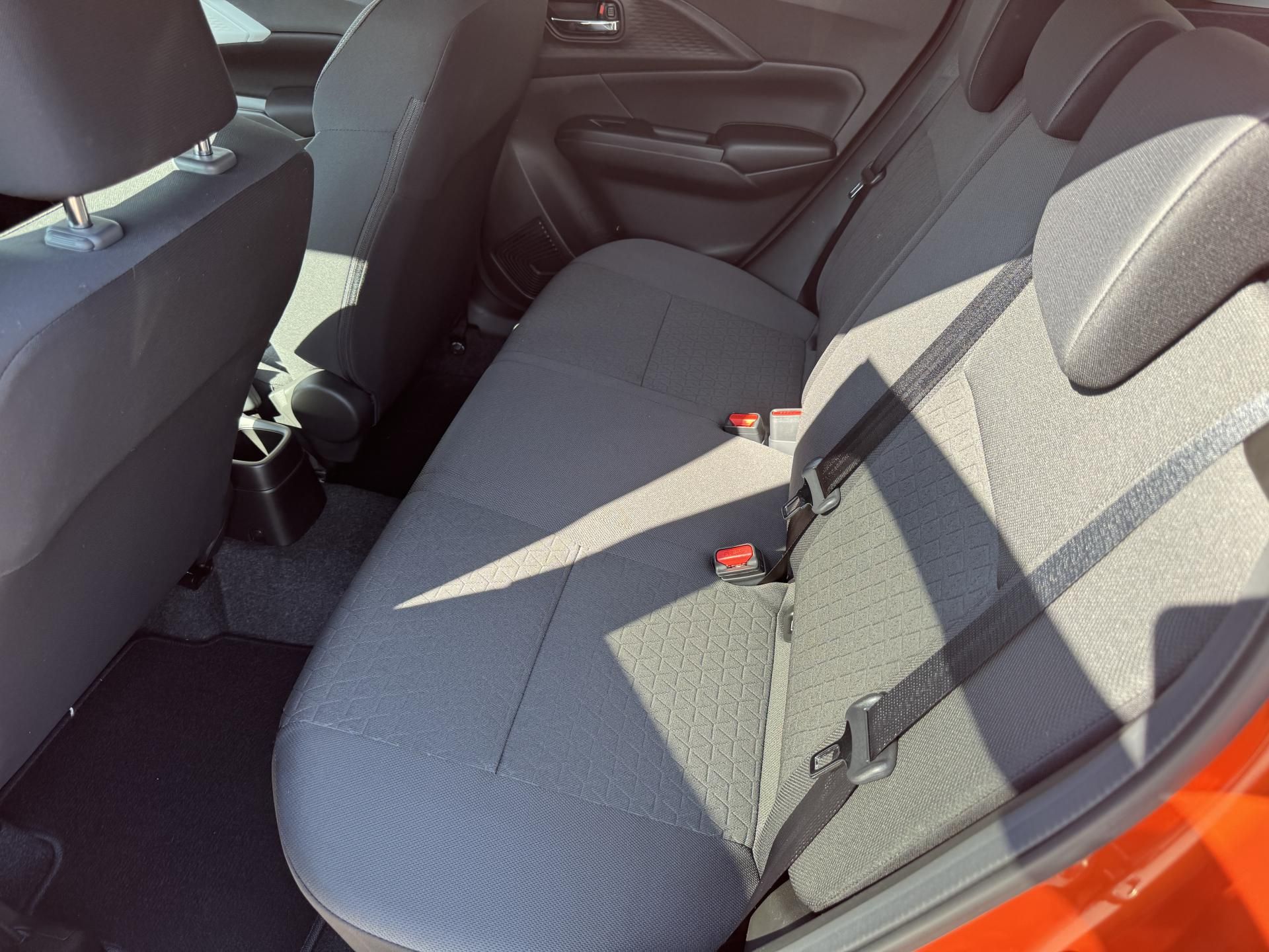 Suzuki Swift, 1,2 Premium CVT Hybrid - fotka 5