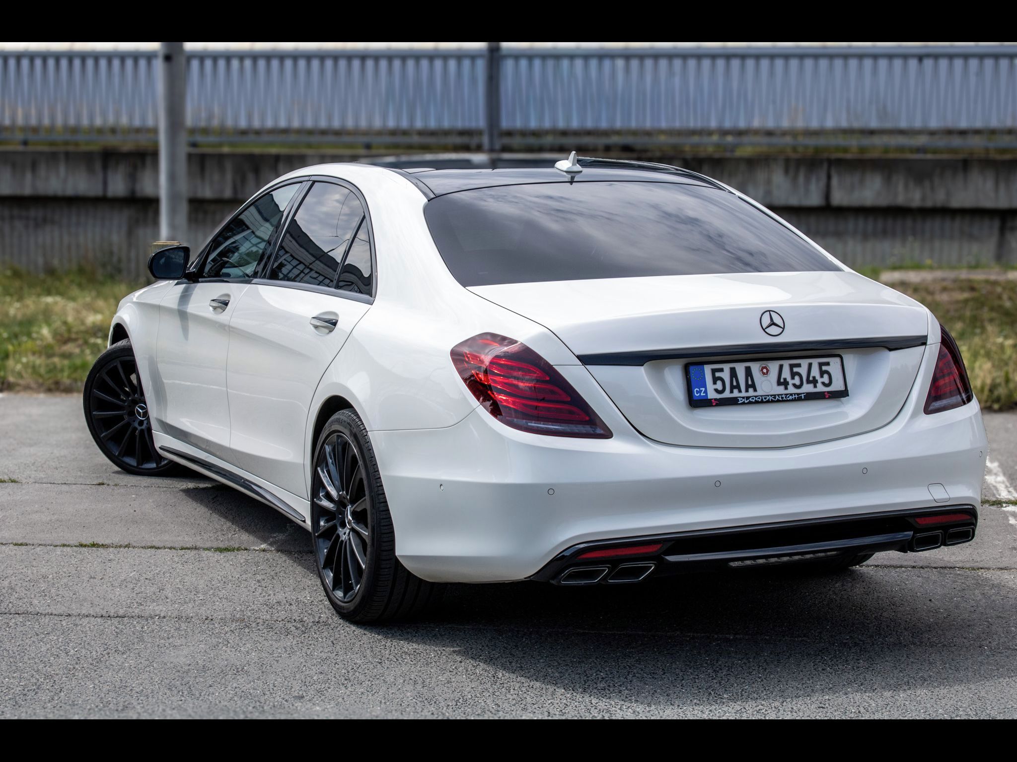 Mercedes-Benz Třídy S, BLUETEC 4MATIC 2015 - fotka 6
