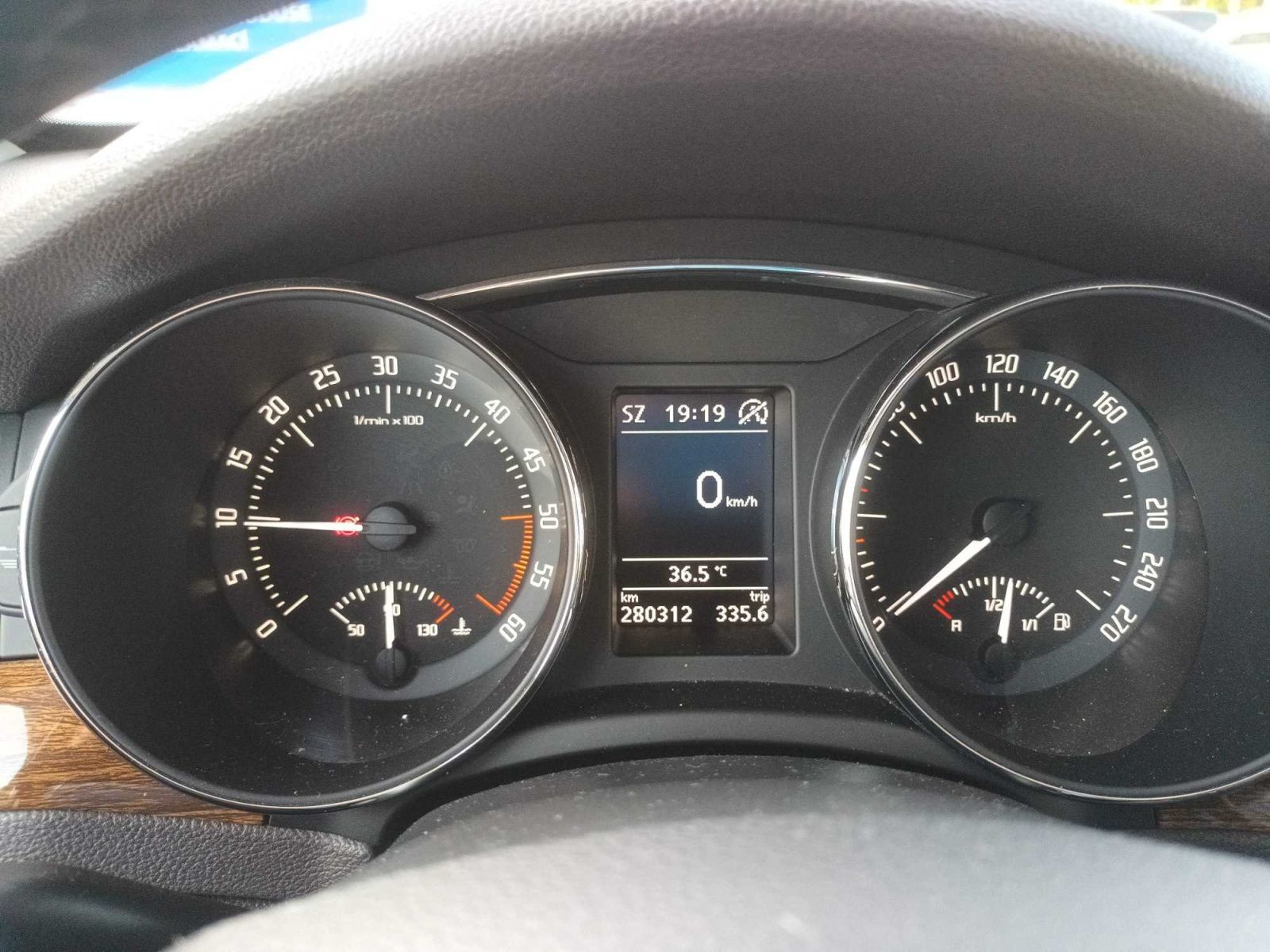 Škoda Superb, 2.0 TDI, Laurin&Klement, 4X4 - fotka 3