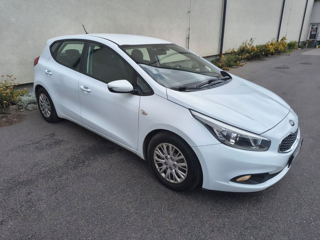 Kia Cee´d, 1.4 CRDI Klima servis DPH - fotka 5