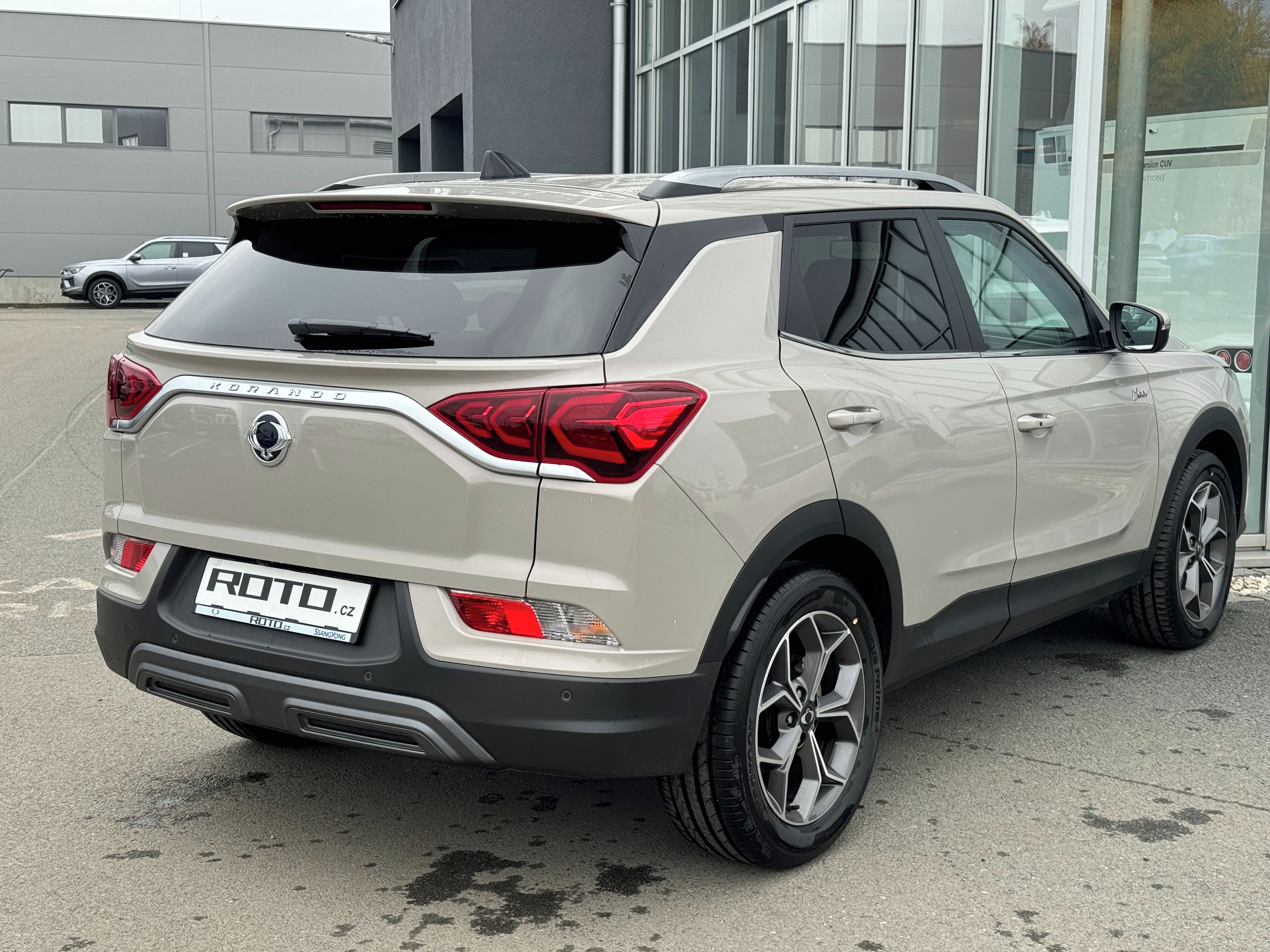 KGM Korando, 6AT; 4x4; PREMIUM+; PŘEDVÁDĚCÍ - fotka 6