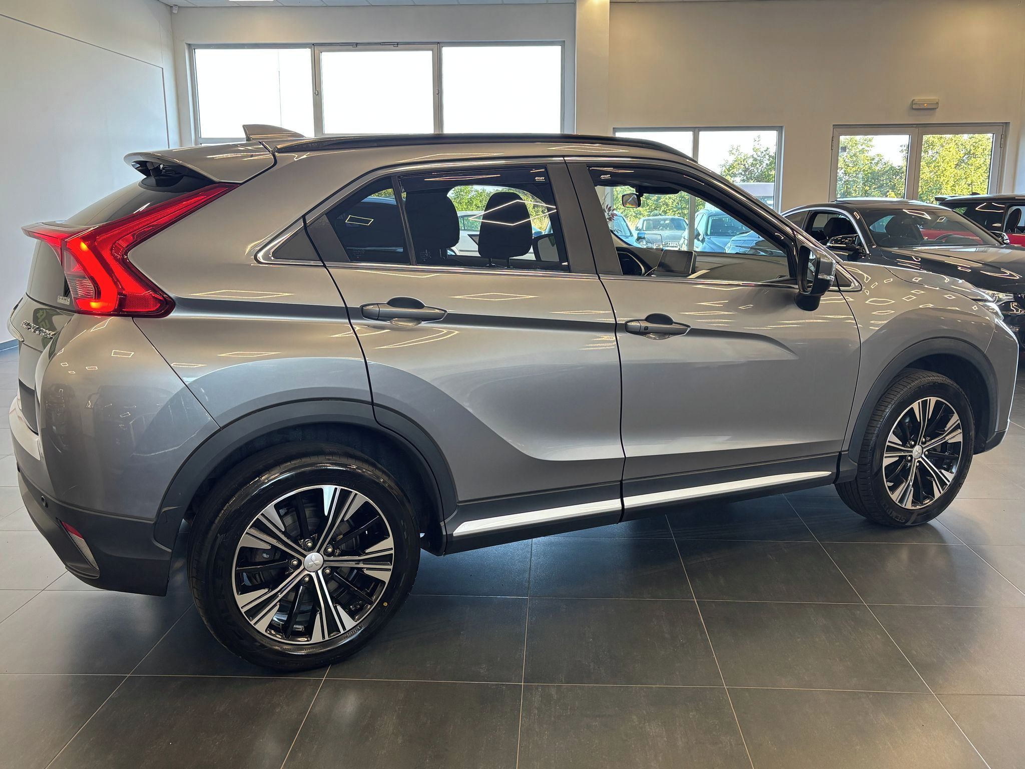 Mitsubishi Eclipse Cross, S-AWC, 1. majitel, Xenon, LED - fotka 5