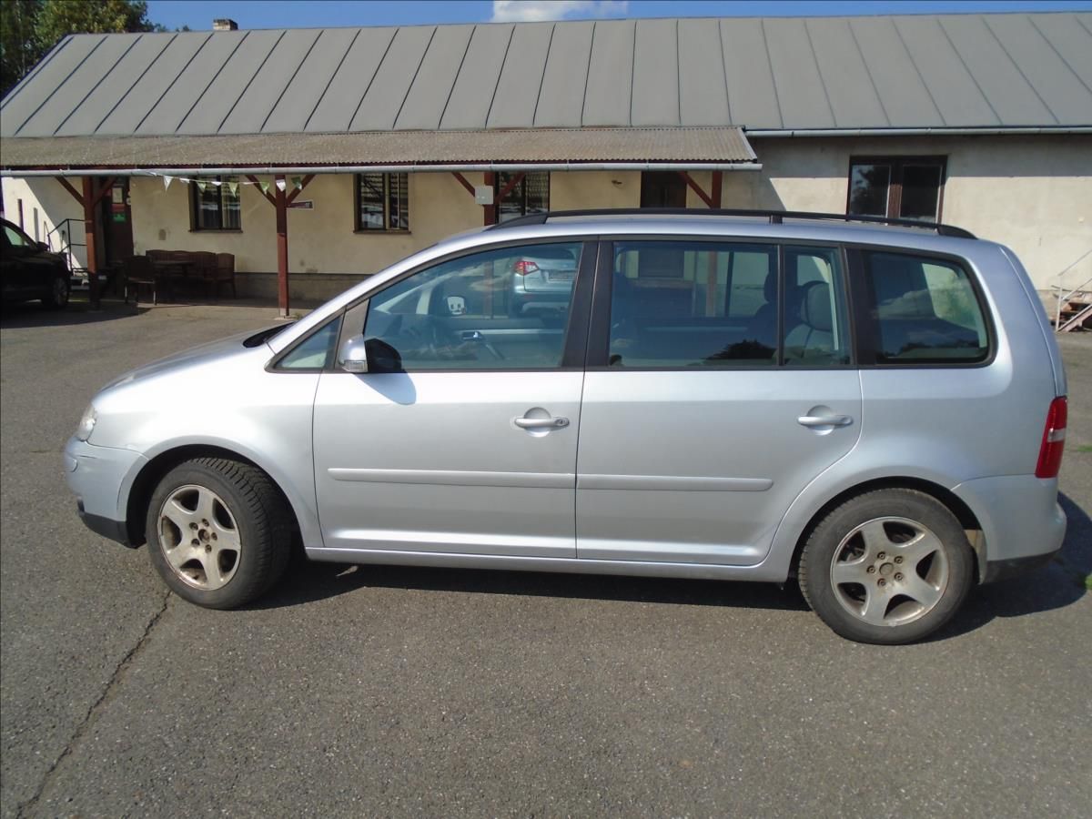 Volkswagen Touran, 1,9   1,9,TDI-77KW-BEZ DPF - fotka 6
