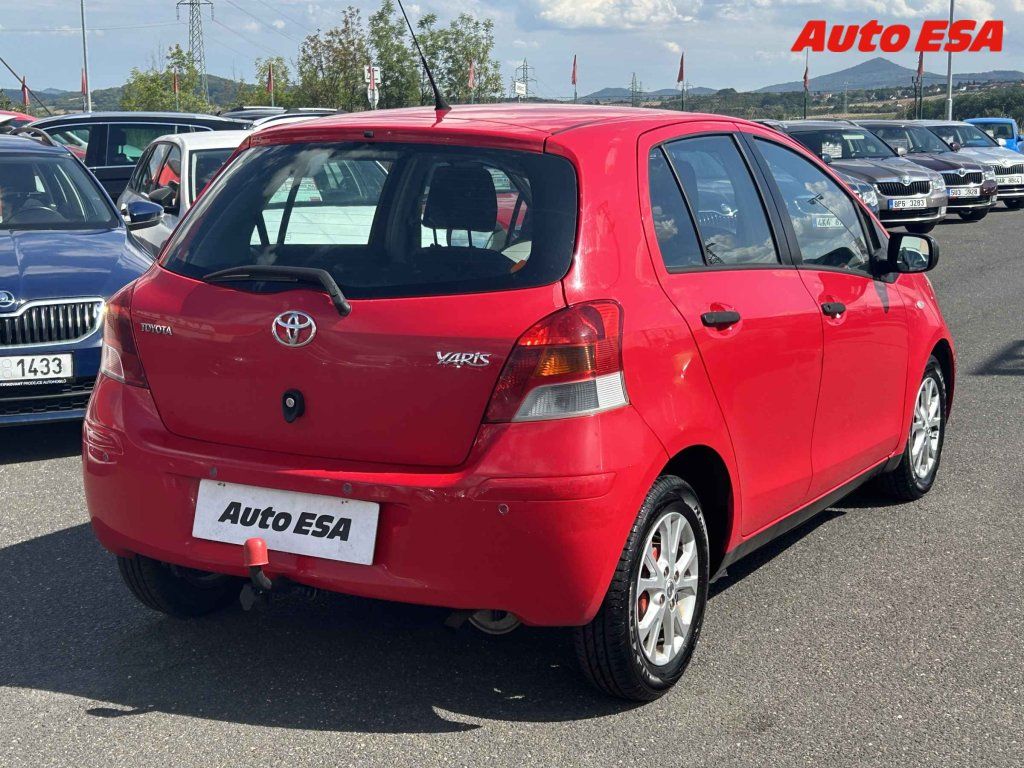 Toyota Yaris, 1.0i - fotka 4