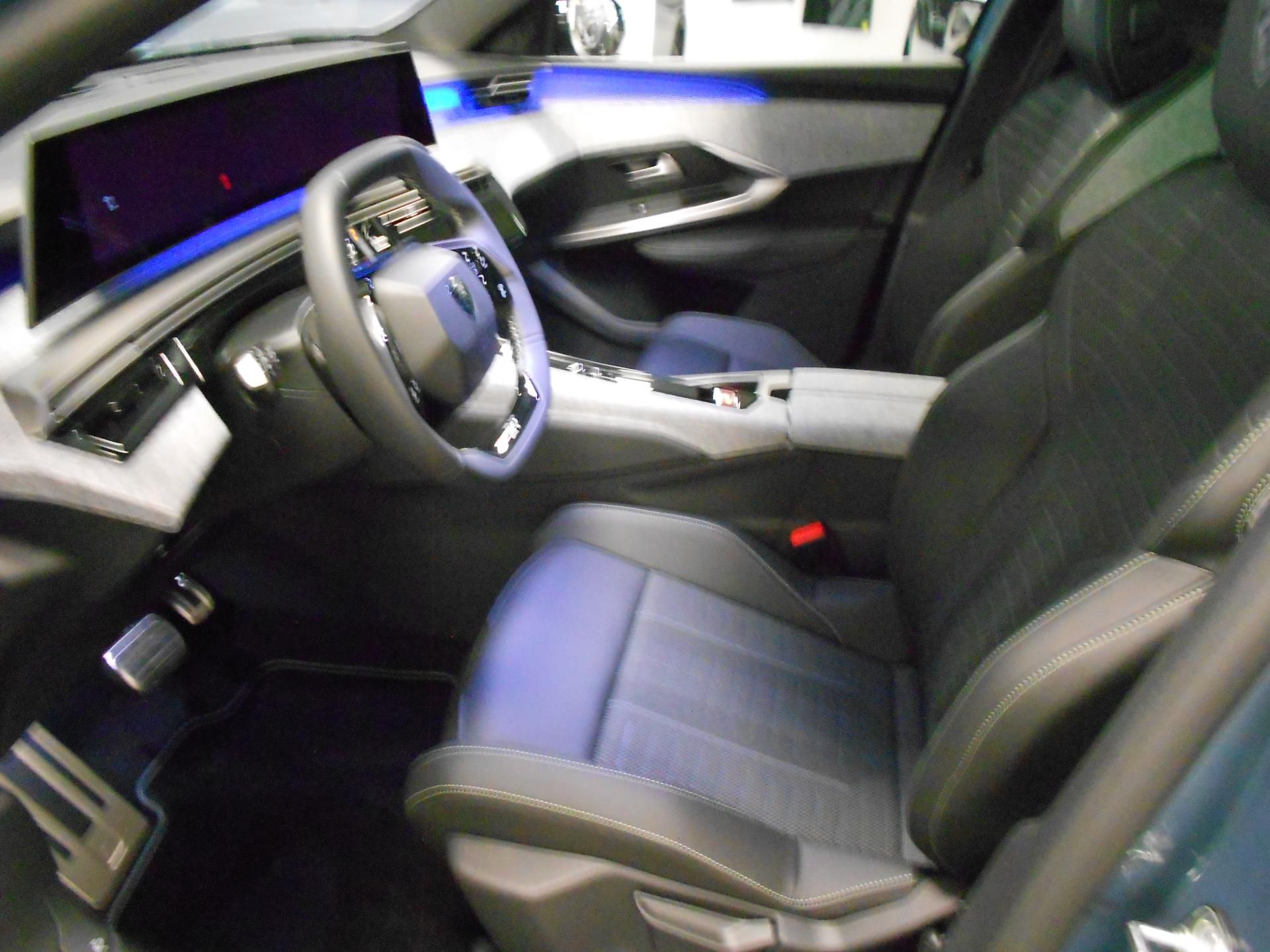Peugeot 5008, GT Hybrid 145 e-DCS6 - fotka 6