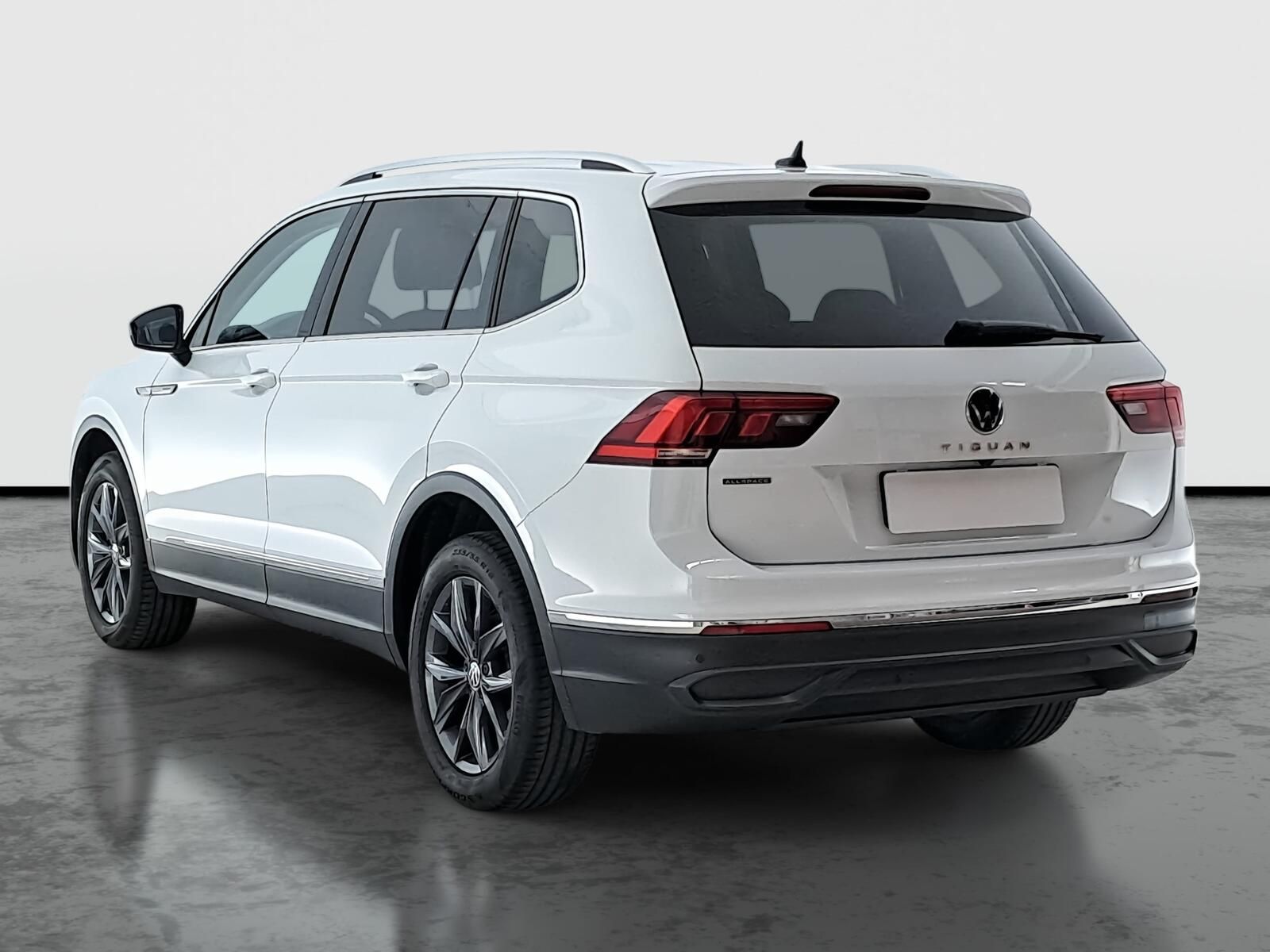 Volkswagen Tiguan Allspace, 1.5 TSI, Life, Automat, ČR - fotka 4