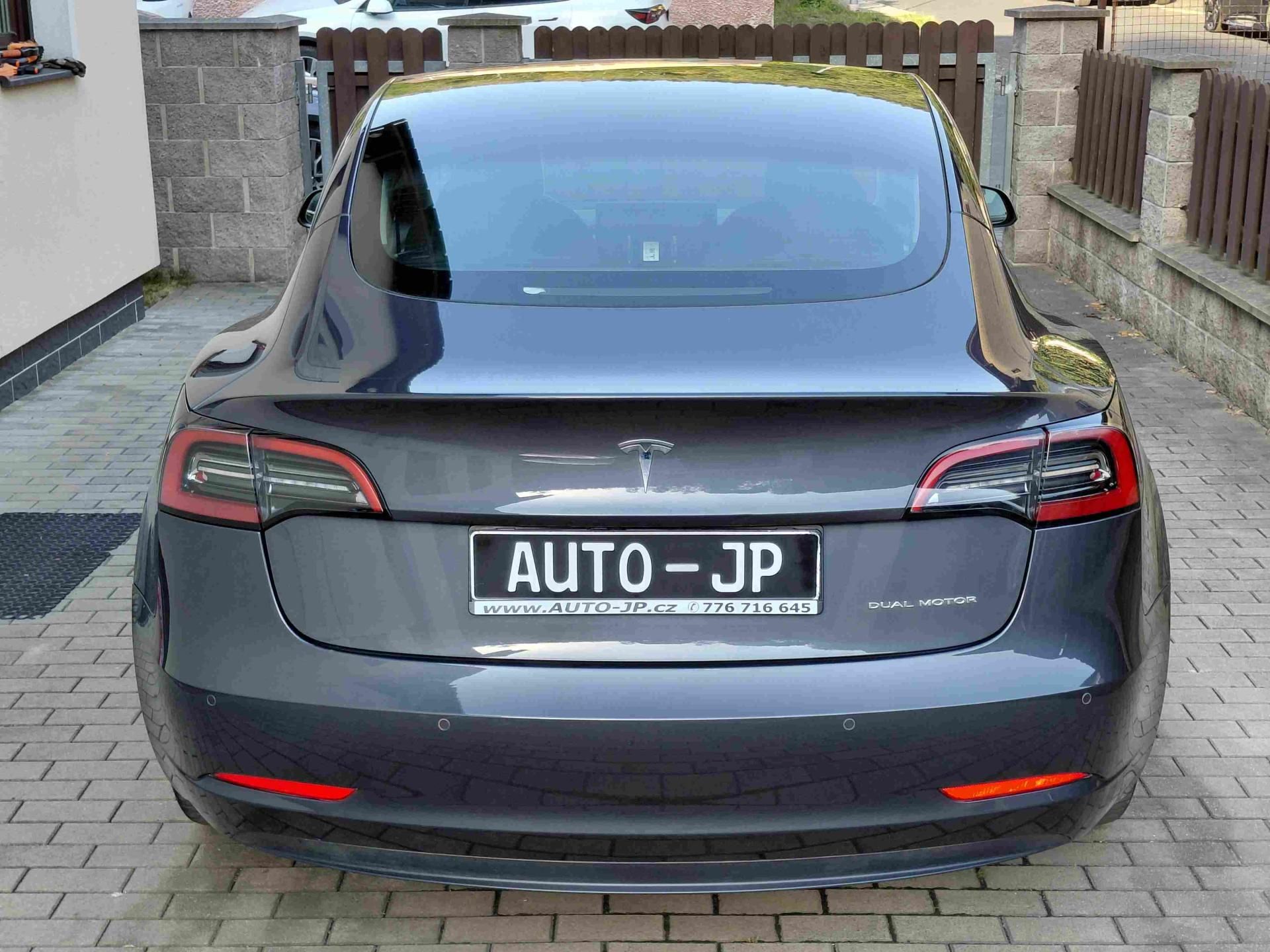 Tesla Model 3, AWD LED ACC       PŘIPRAVUJEME - fotka 4