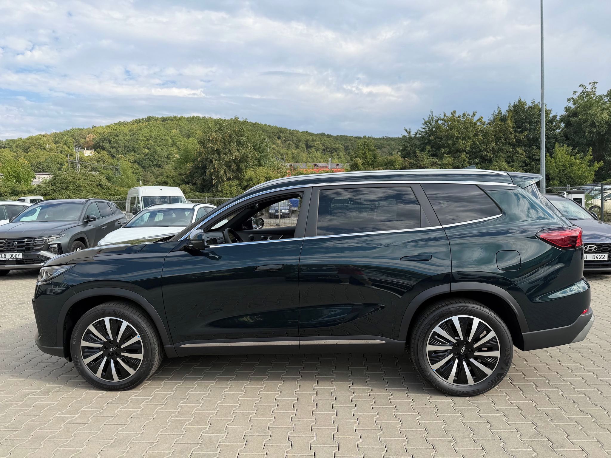 Chery Tiggo 8 PHEV, Unique PHEV - fotka 3