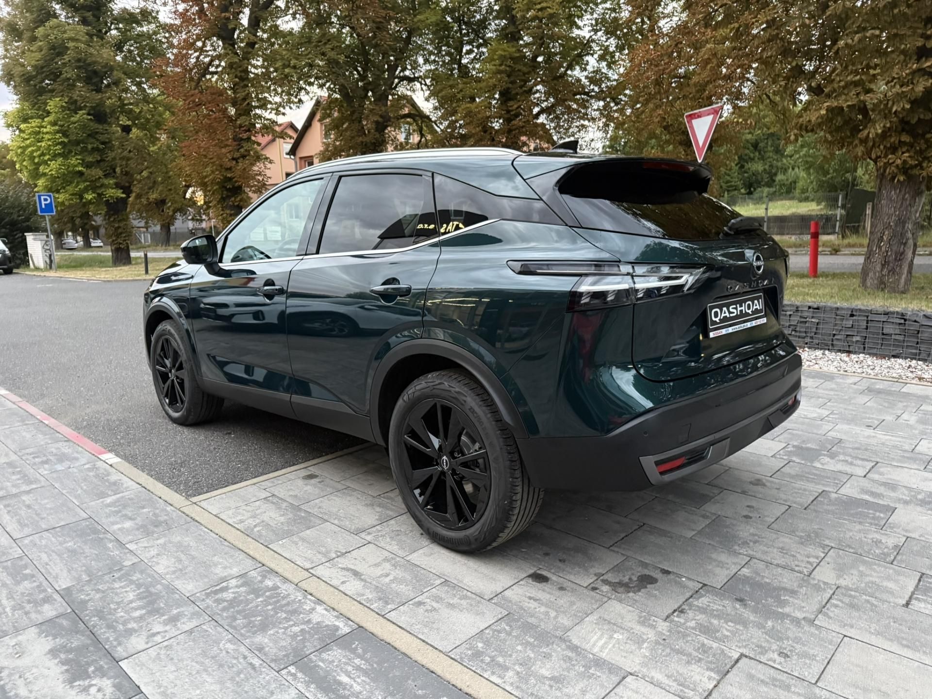 Nissan Qashqai, DIG-T X-TRONIC TEKNA + BOSE - fotka 6